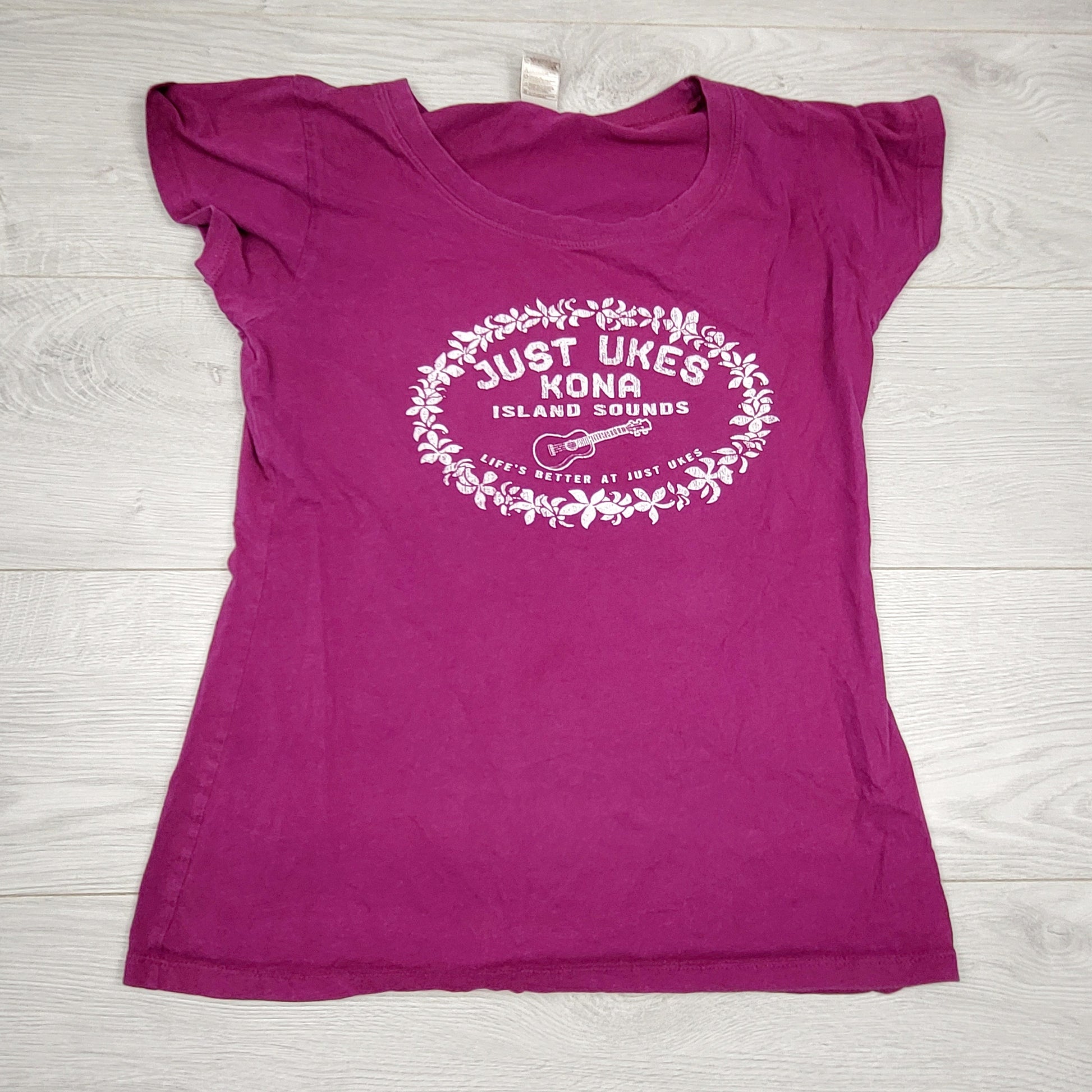 AGLL1 - T-shirt rose foncé Coastal Classics « Just Ukes Kona ». Taille XL.