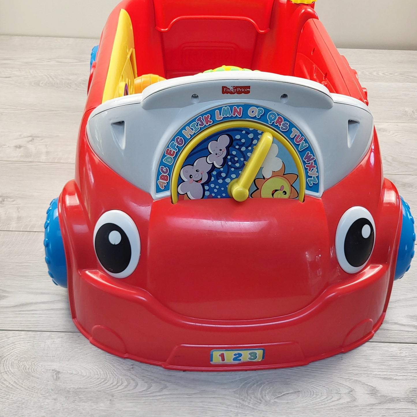 MFTZ1 - Fisher-Price Laugh & Learn Crawl around Car. LOCAL pick up or delivery only