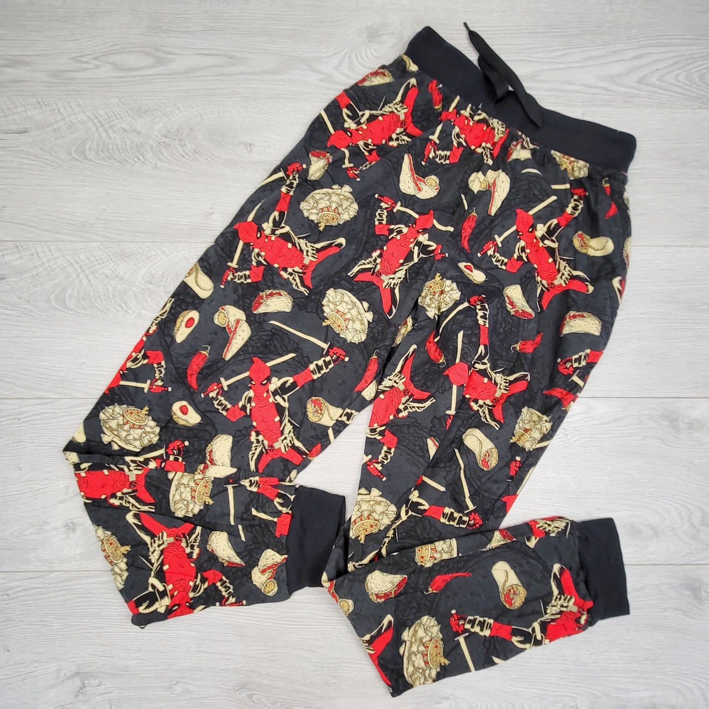 SDAN11 - Pyjama Marvel Deadpool. Taille S pour adulte.