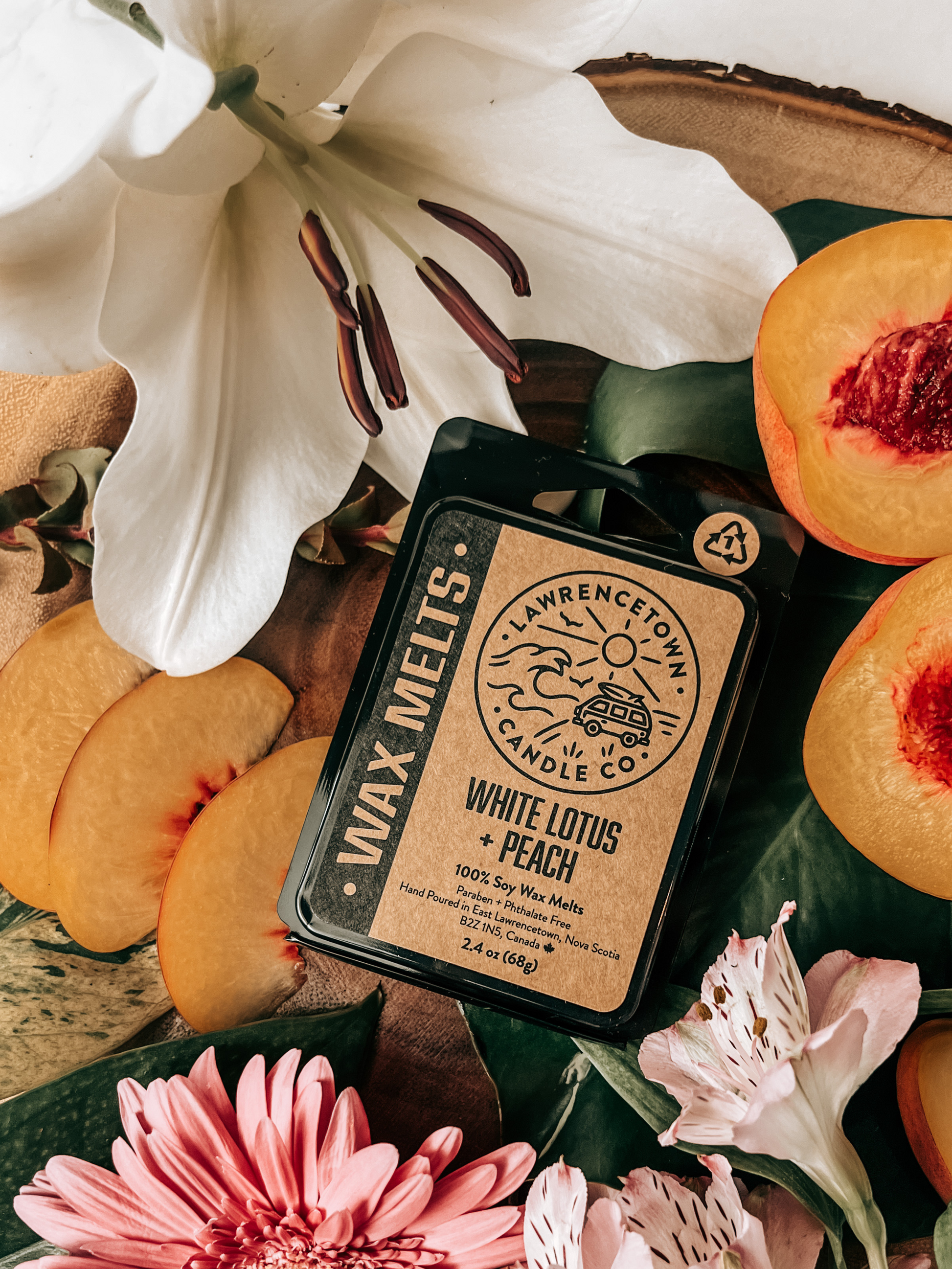 WHITE LOTUS + PEACH WAX MELTS