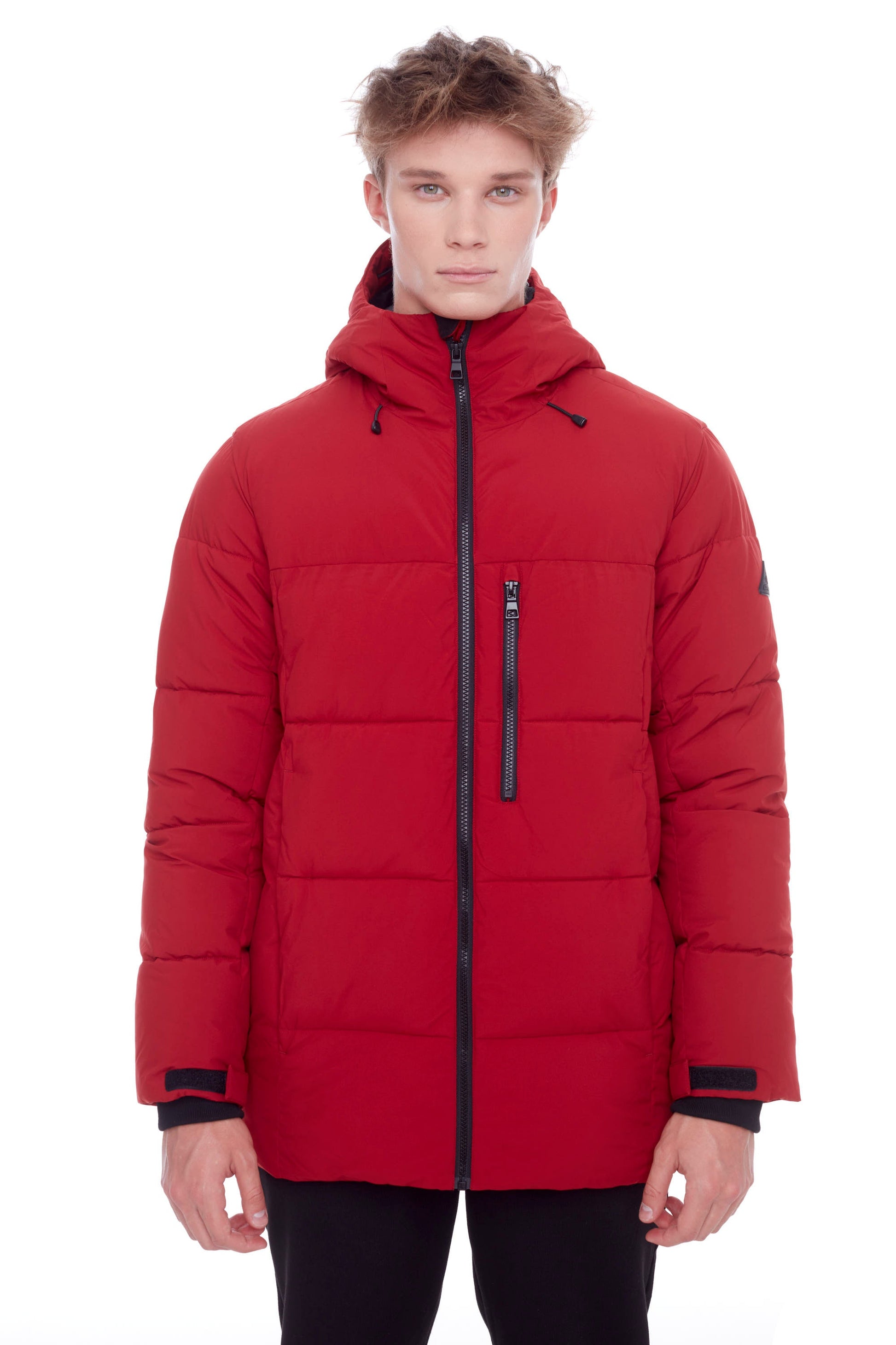 BANFF | DOUDOUNE MATELASSÉE EN DUVET VÉGAN (RECYCLÉE) DE POIDS MOYEN POUR HOMMES, ROUGE FONCÉ