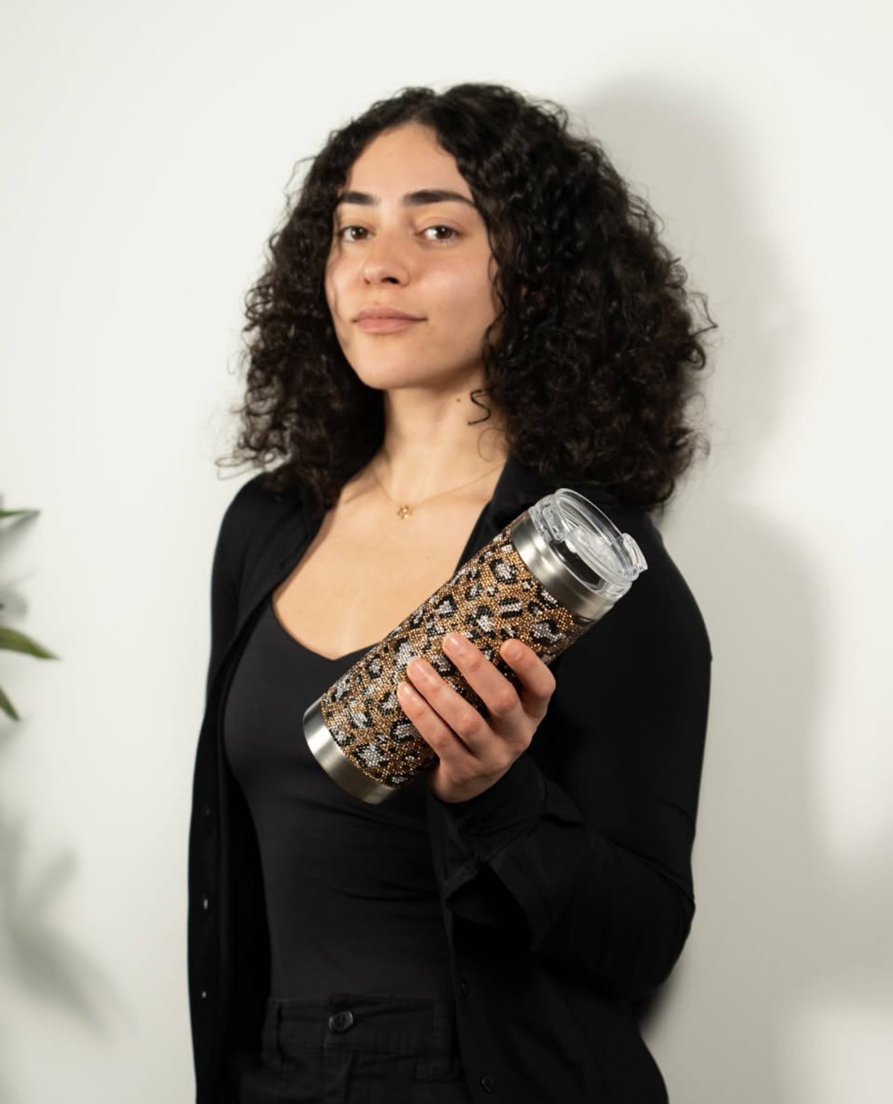 Gobelet en acier inoxydable 590 ml orné de cristaux – Léopard doré