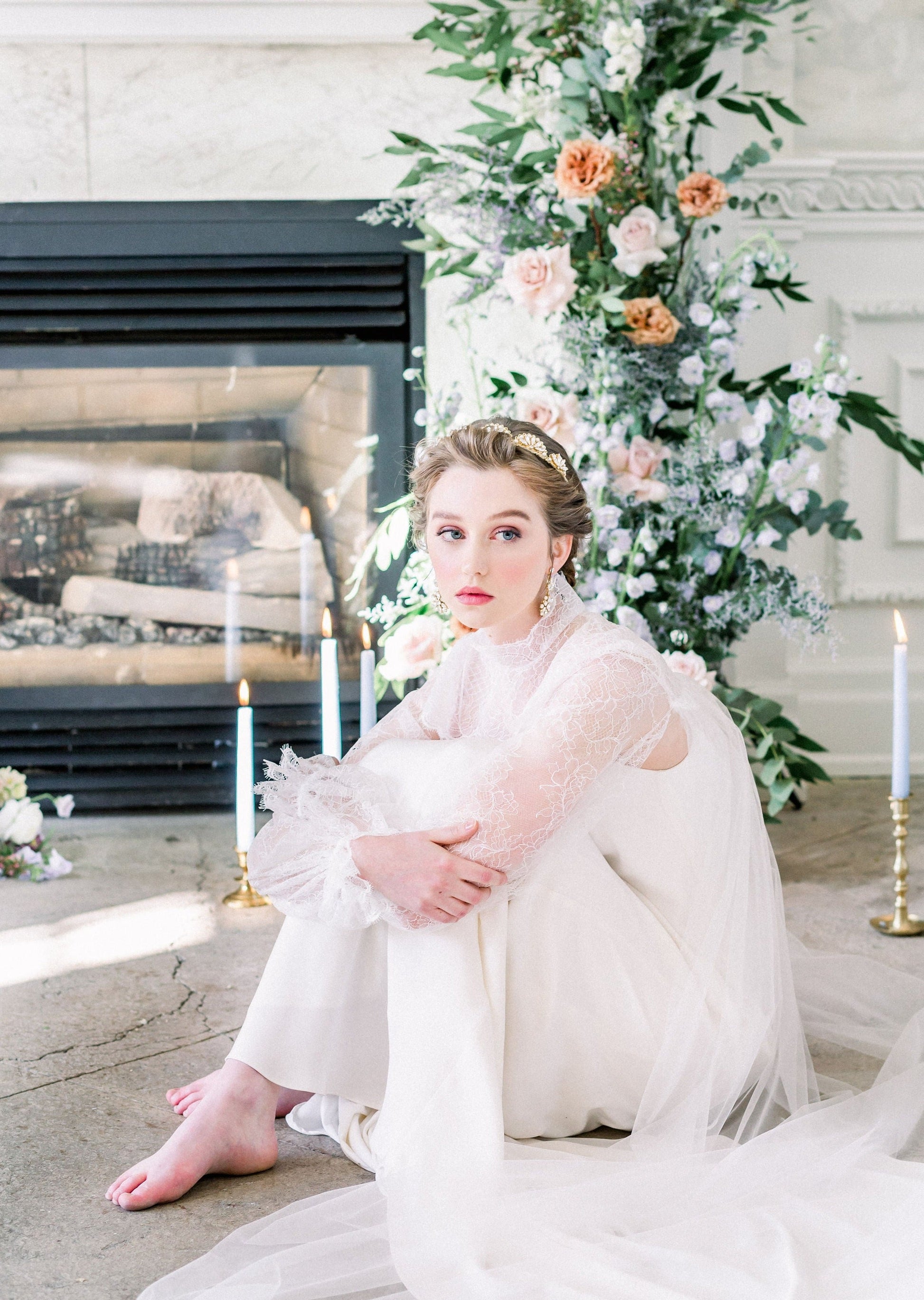 Boucles d'oreilles de mariée PHOEBE en cristal filigrané et perles
