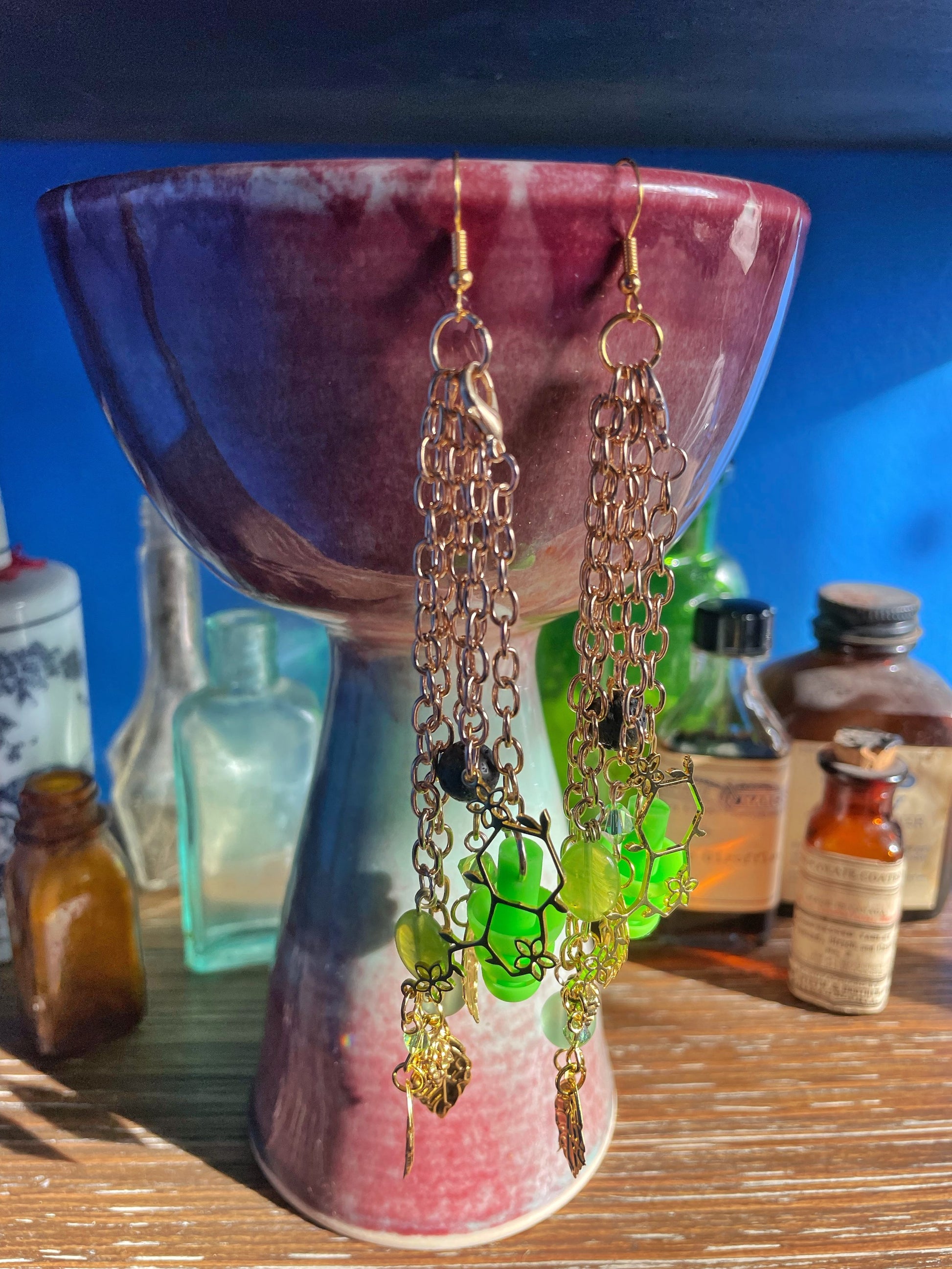 Boucles d'oreilles mode apaisantes sensorielles à base de molécules de sérotonine à feuilles vertes d'aromathérapie