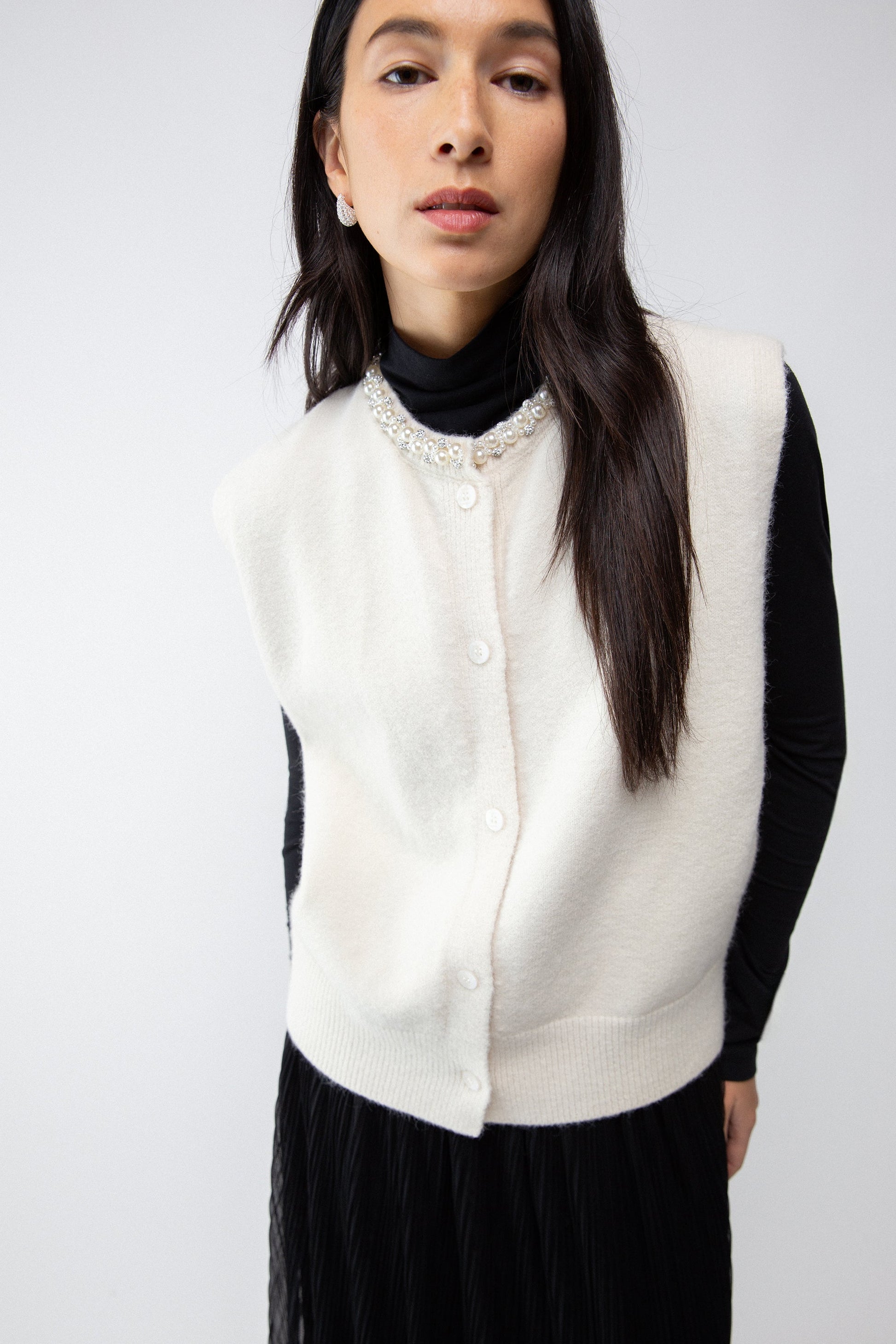 GILET À COL PERLÉ