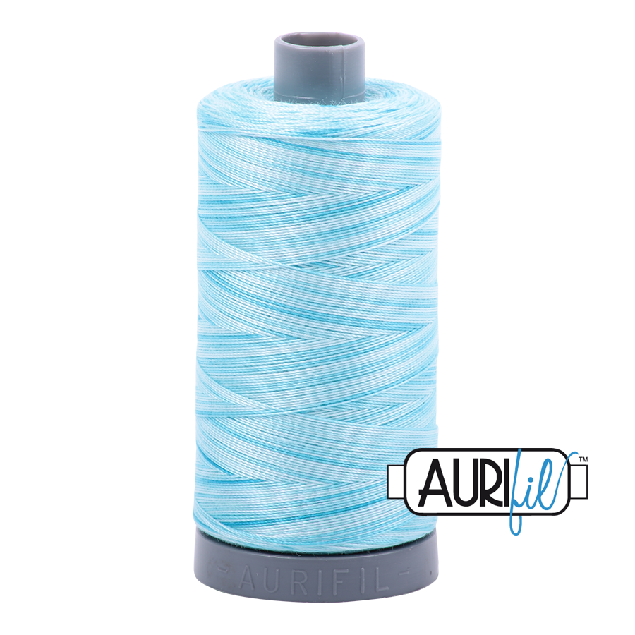 Fil Aurifil – Yeux bleus bébé 4663 – 28wt