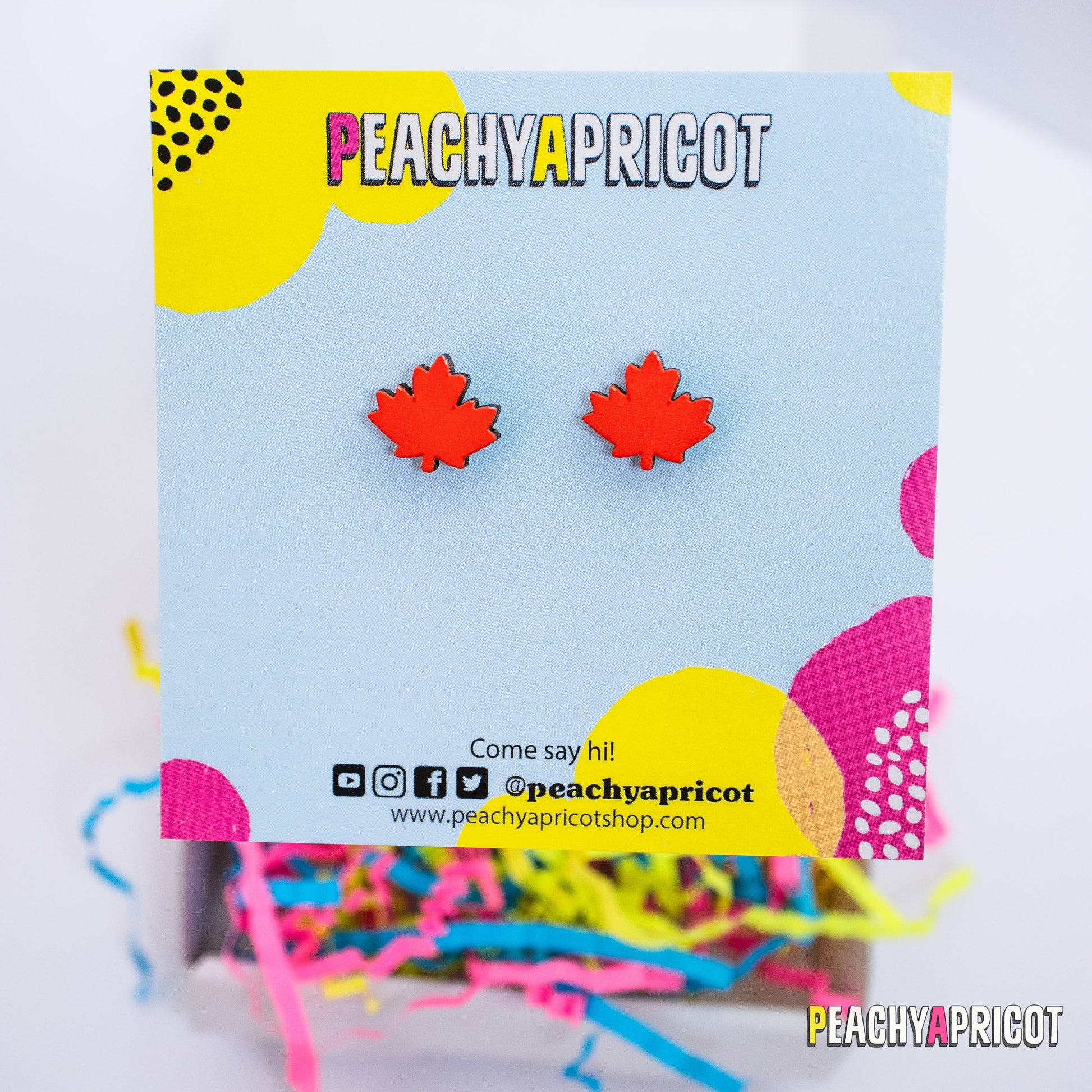 Boucles d'oreilles à tige en feuille d'érable