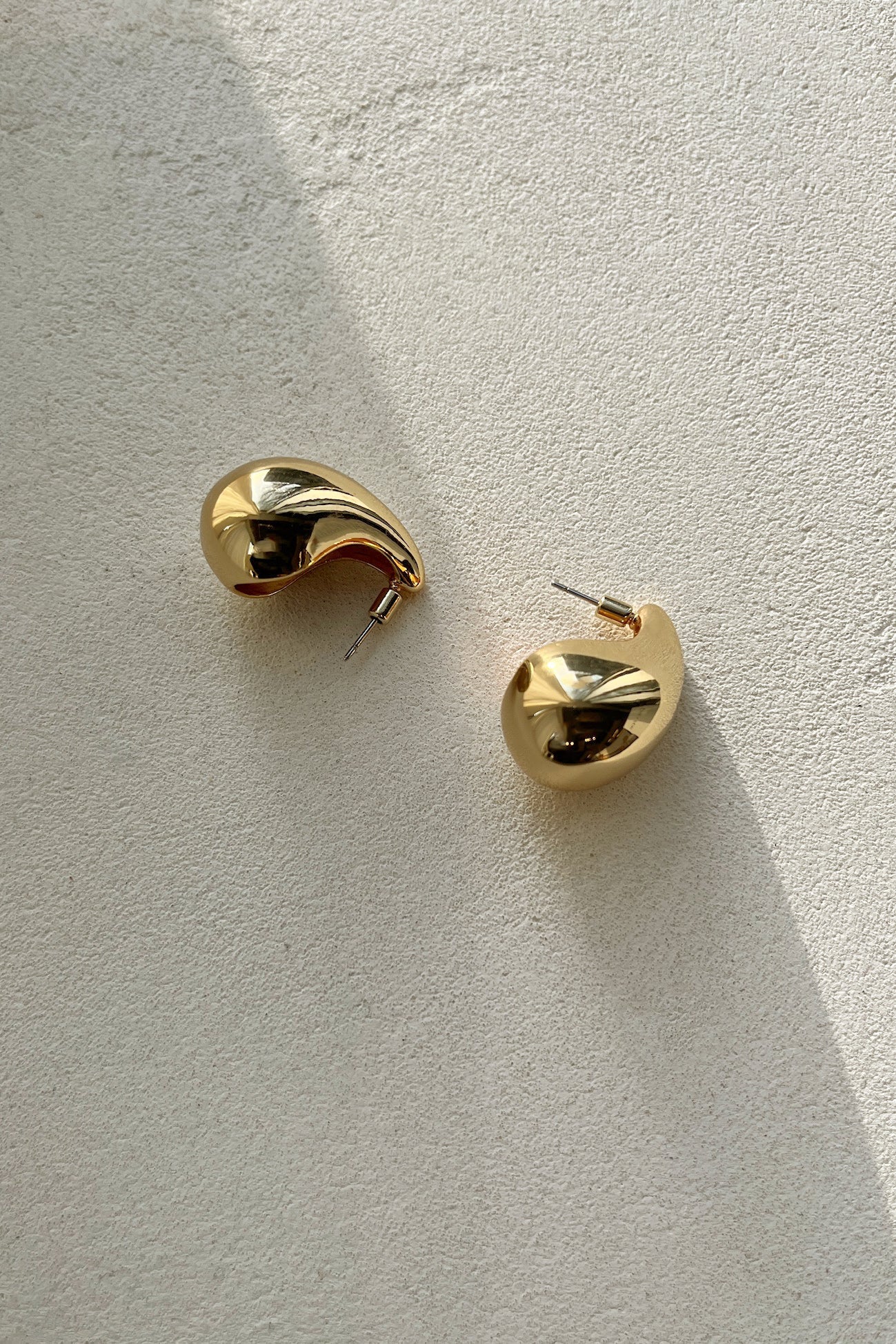 GRANDES BOUCLES D'OREILLES PENDANTES À BULLES