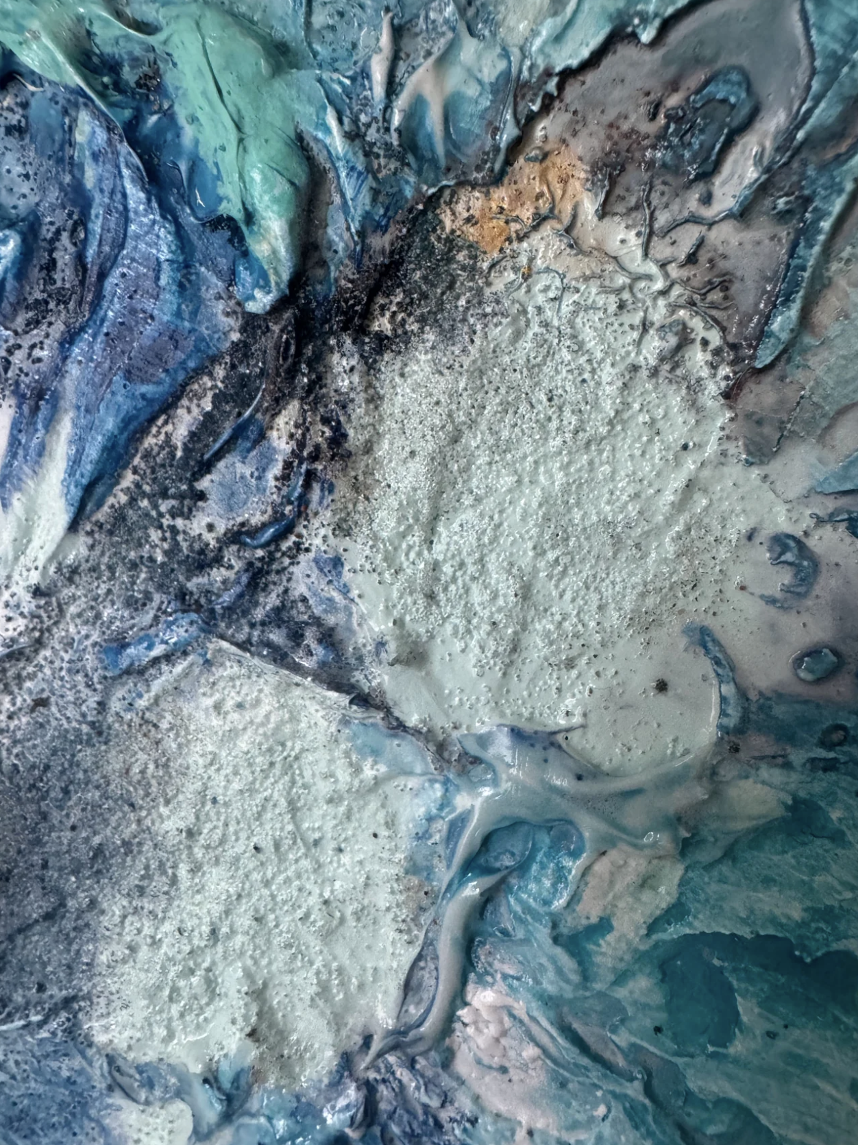 Dans l'air, entre la pluie