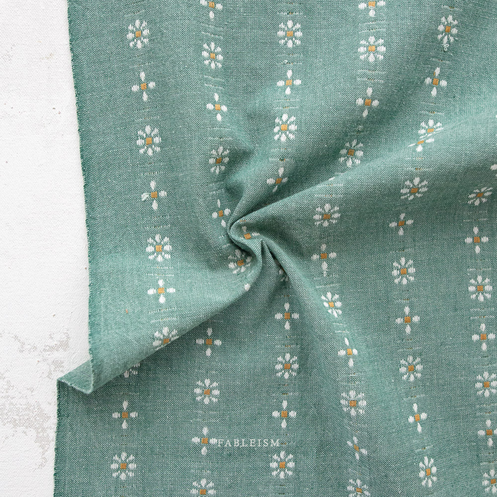 Fableism Forest Forage - Daisies in Spring, 1/4 yard