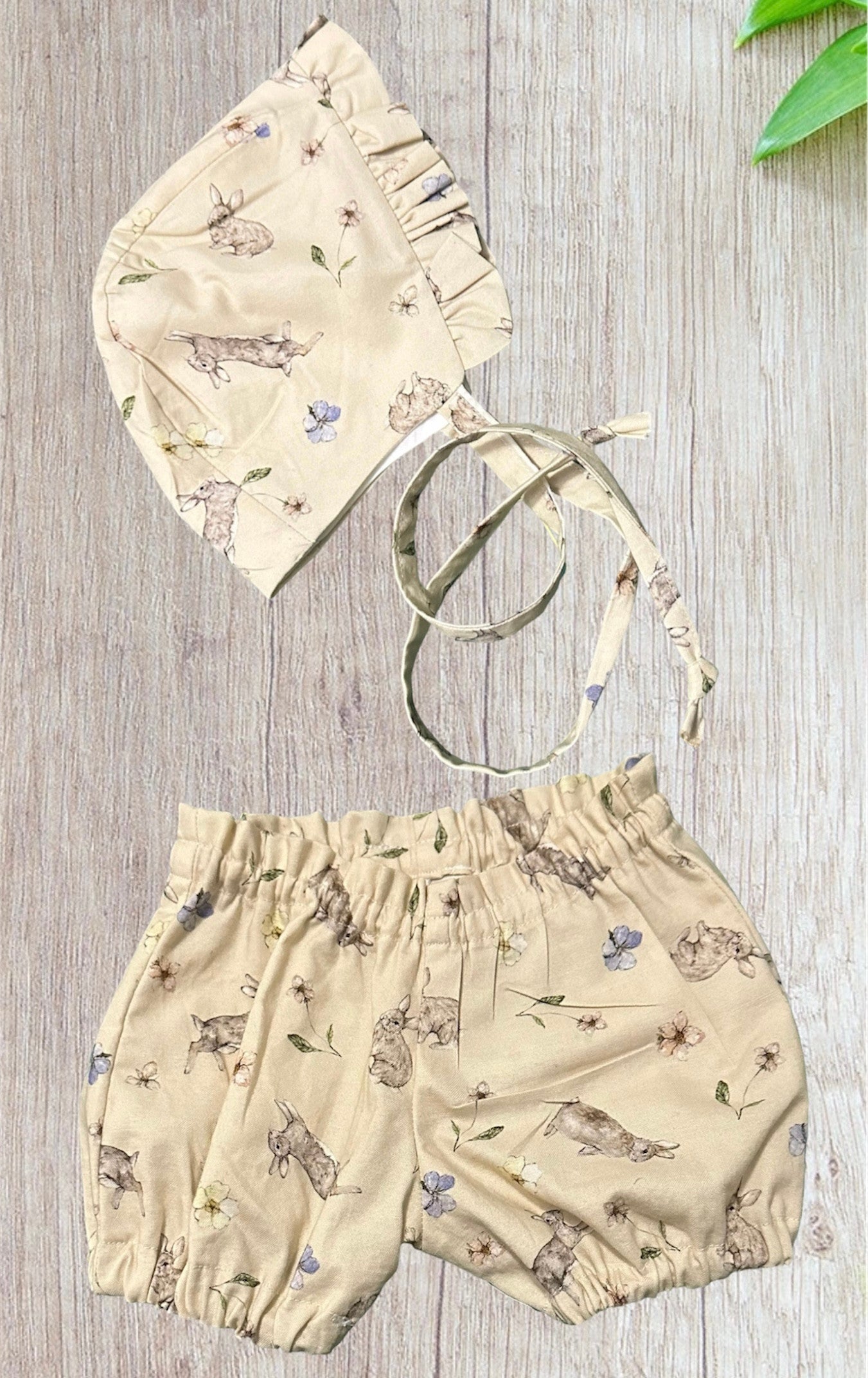Newborn Bonnet and Bloomer Set
