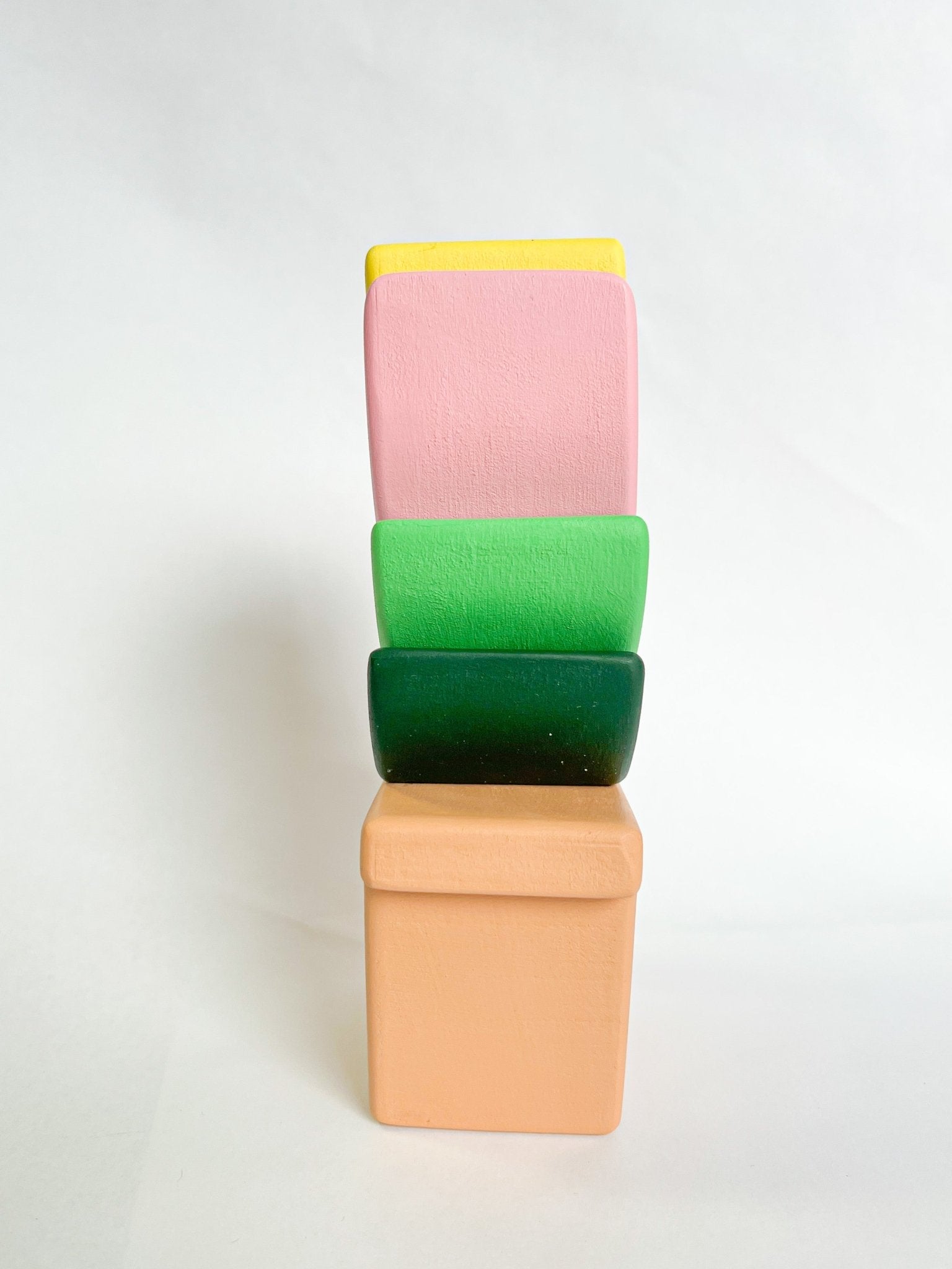 Jouet à empiler en forme de fleurs