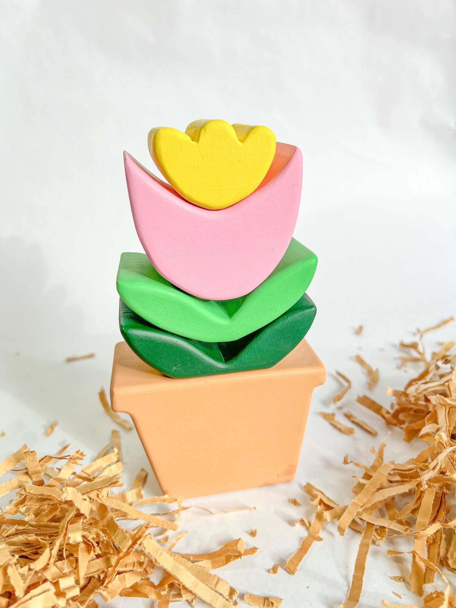 Jouet à empiler en forme de fleurs