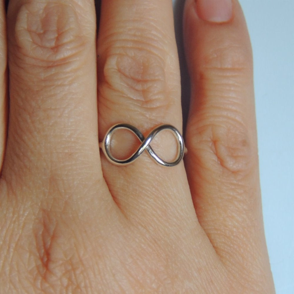 Bague symbole infini en argent sterling