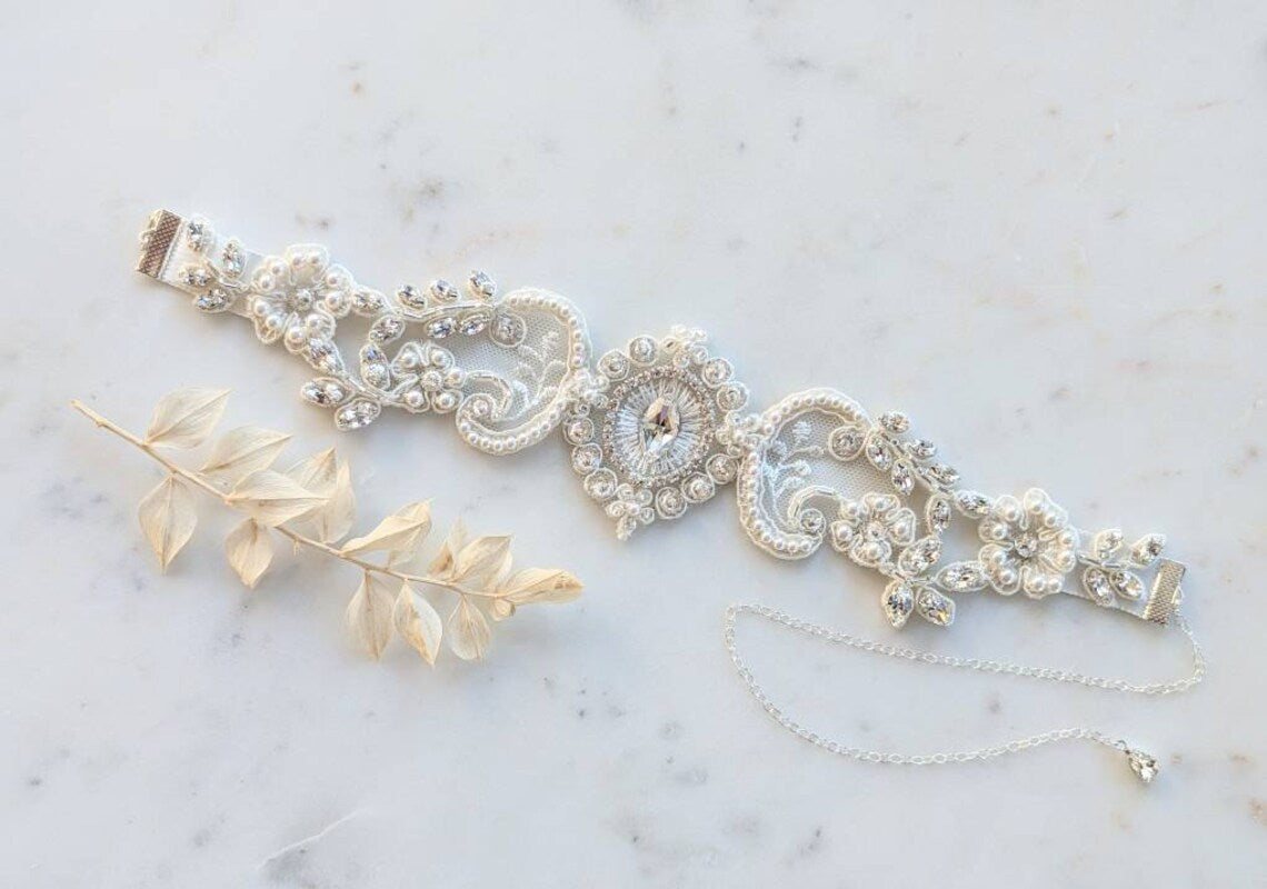 Collier ras du cou de mariée en dentelle de cristal BELLA