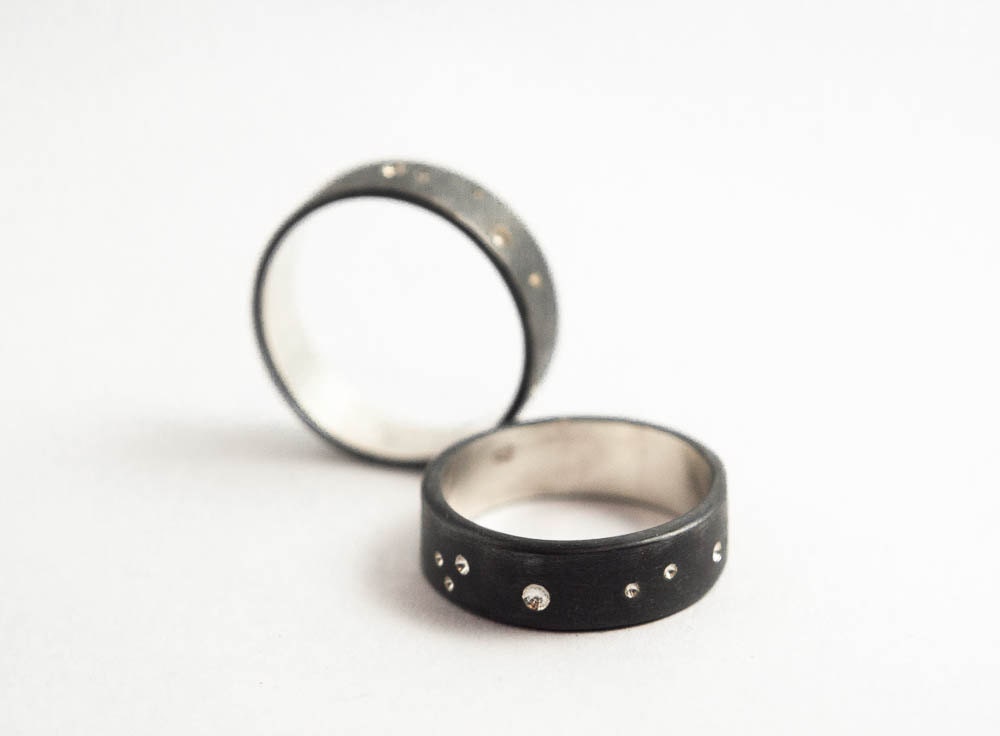 Bague céleste, bague noire oxydée pour elle, bague ciel nocturne, cadeau pour les amateurs d'astronomie, bague minimaliste, bague en argent écologique