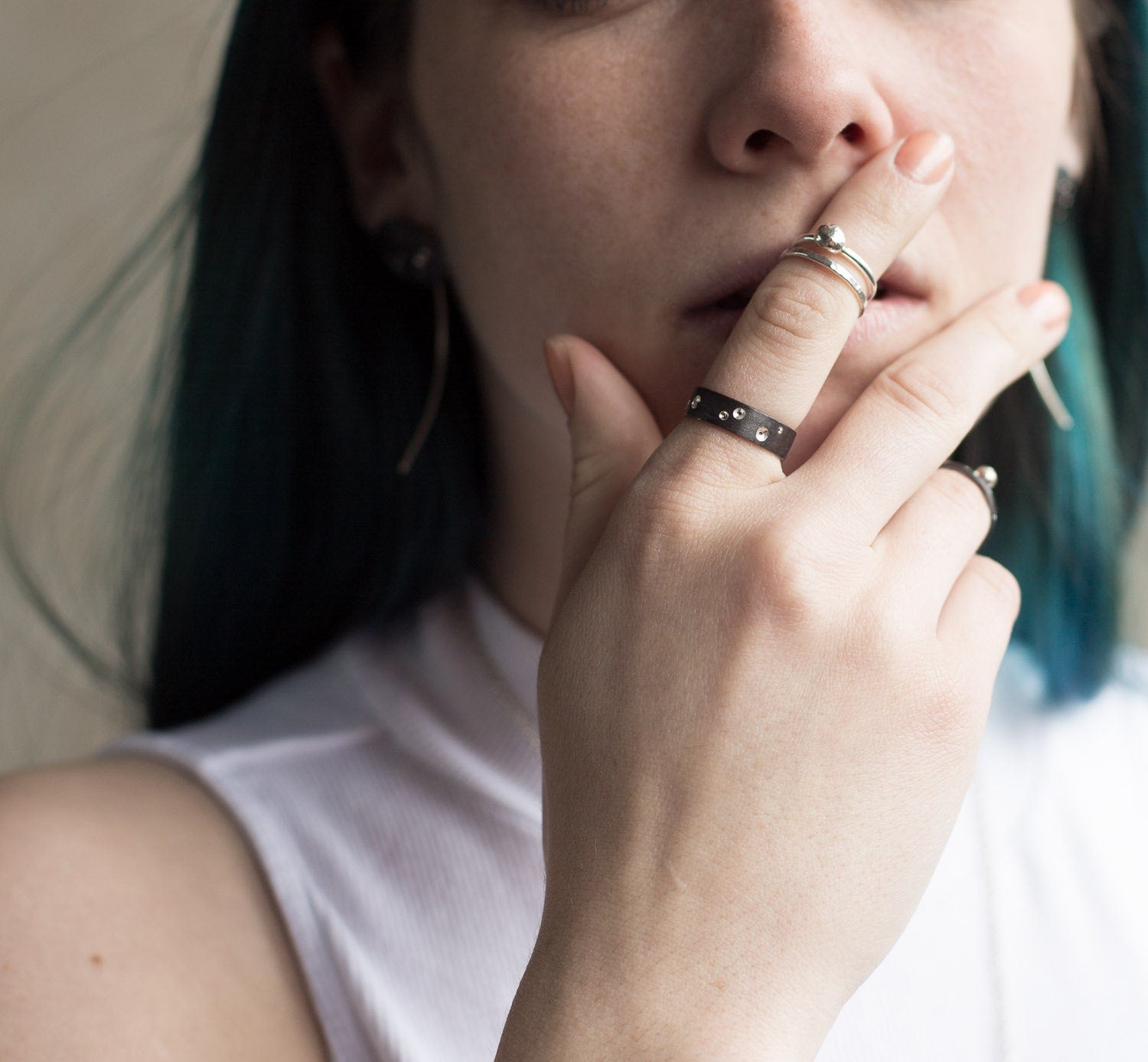 Bague céleste, bague noire oxydée pour elle, bague ciel nocturne, cadeau pour les amateurs d'astronomie, bague minimaliste, bague en argent écologique