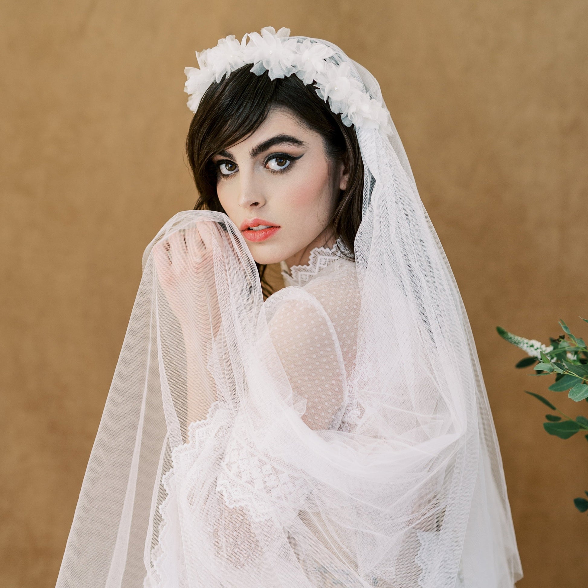 BEVERLY Juliet Cap Floral Wedding Veil