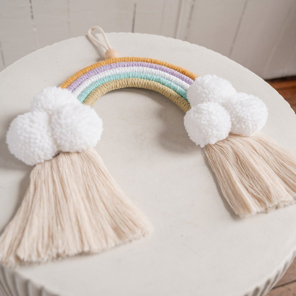 Arc-en-ciel en macramé