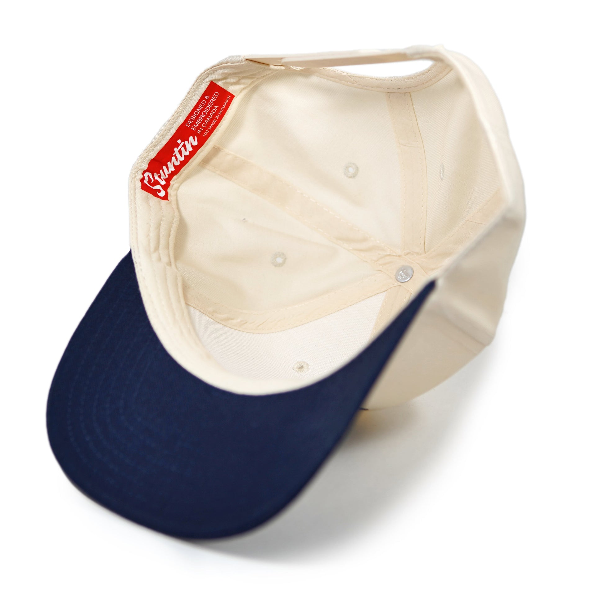 Chapeau bicolore à feuille d'érable