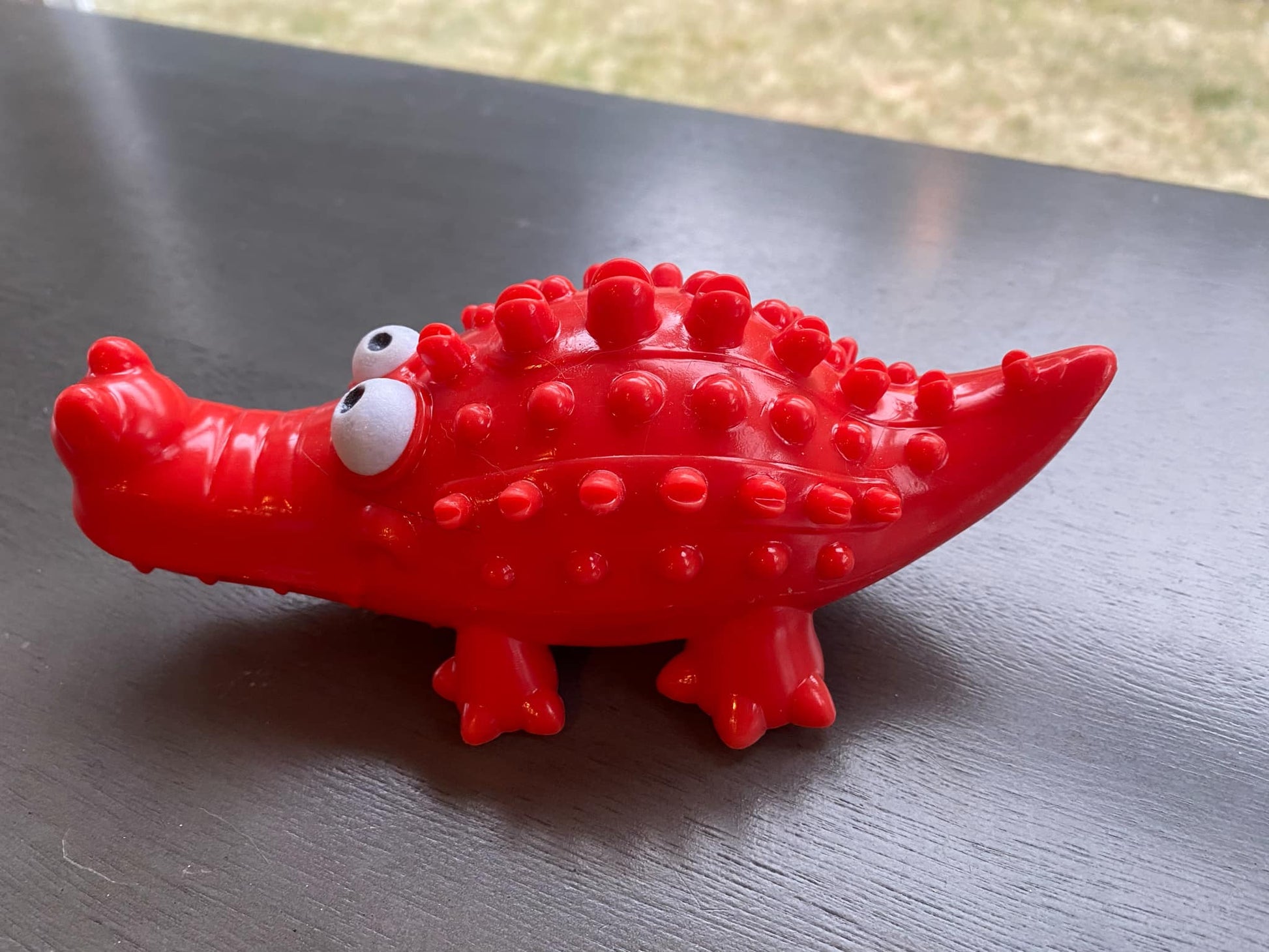 Jouet à mâcher pour chien en forme d'alligator - Couine