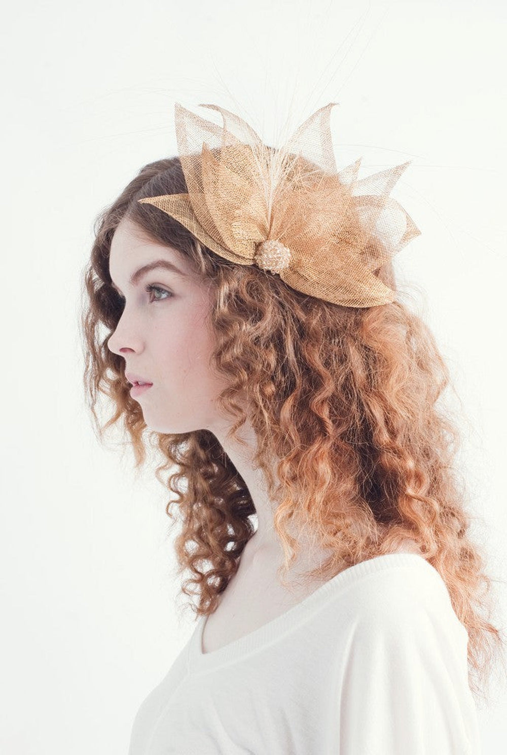 LADY KARAT Large Sinamay and Feather Bridal Fascinator