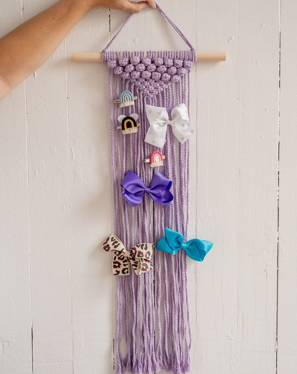 Small macrame bow holder