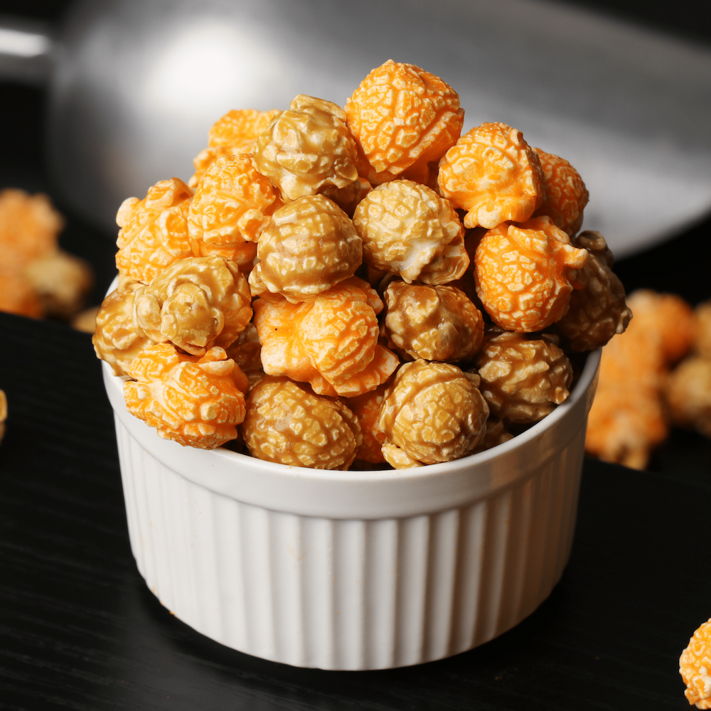 Unwrap Joy: Canadian Gifts Await!