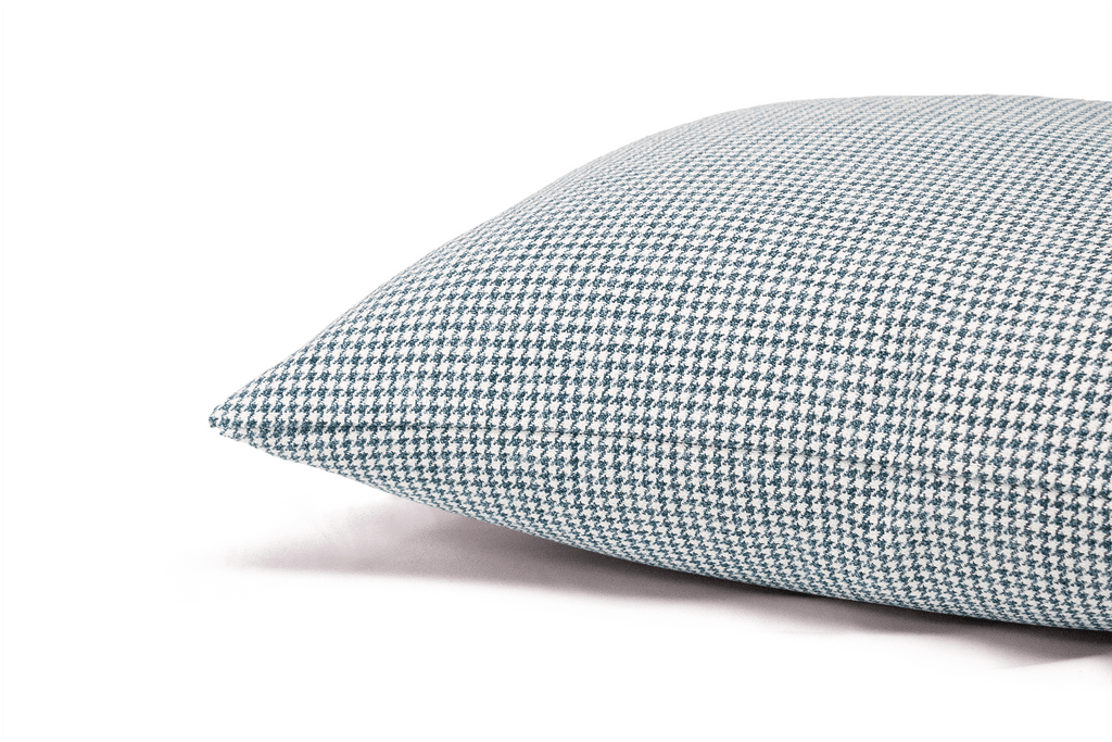 Housse de coussin à motif pied-de-poule du lac