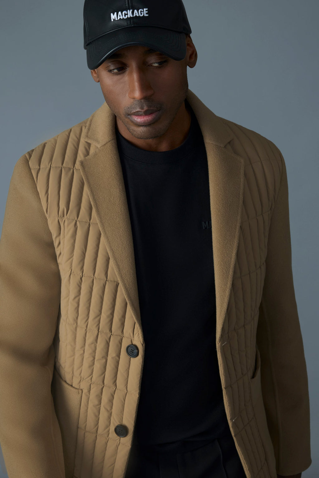 Blazer matelassé vertical en techniques mixtes JOHN