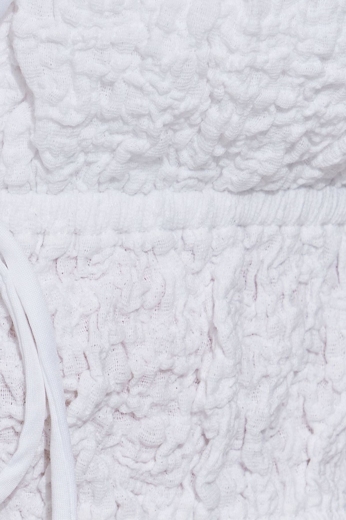 Camisole en tricot froissé à nouer sur le devant