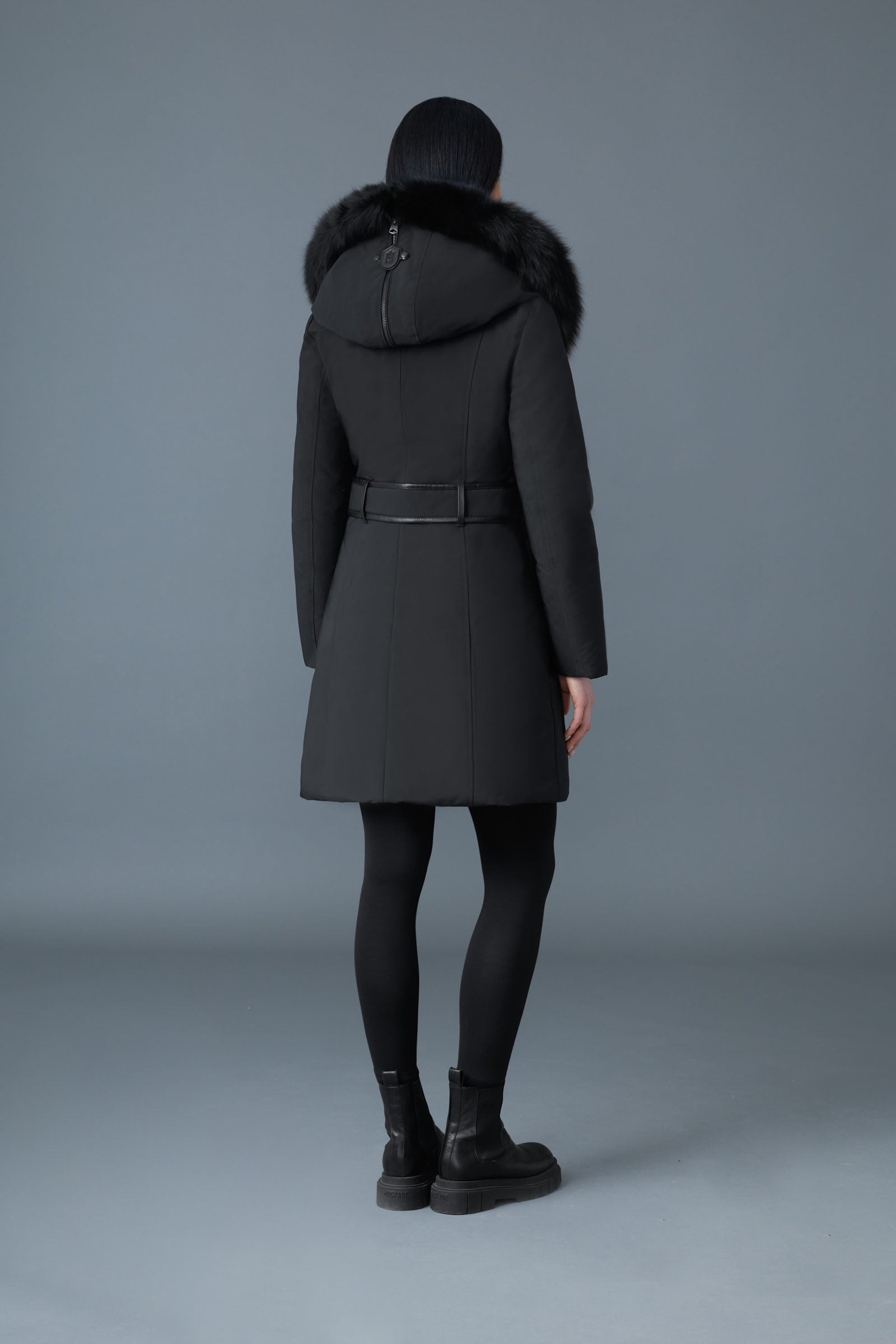 Manteau TRISH Powder Touch avec fourrure de renard bleu Signature Mackage Collar