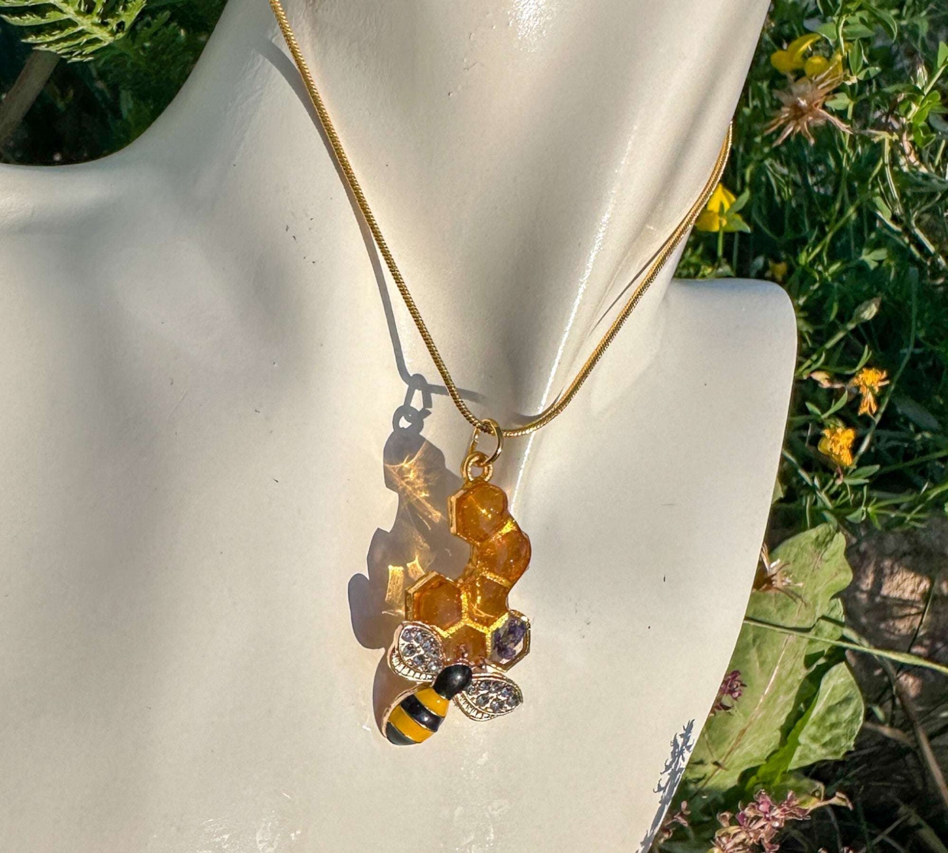 Bee -utiful Honeycomb Handmade Pendant with Real Flowers and Bee Charm