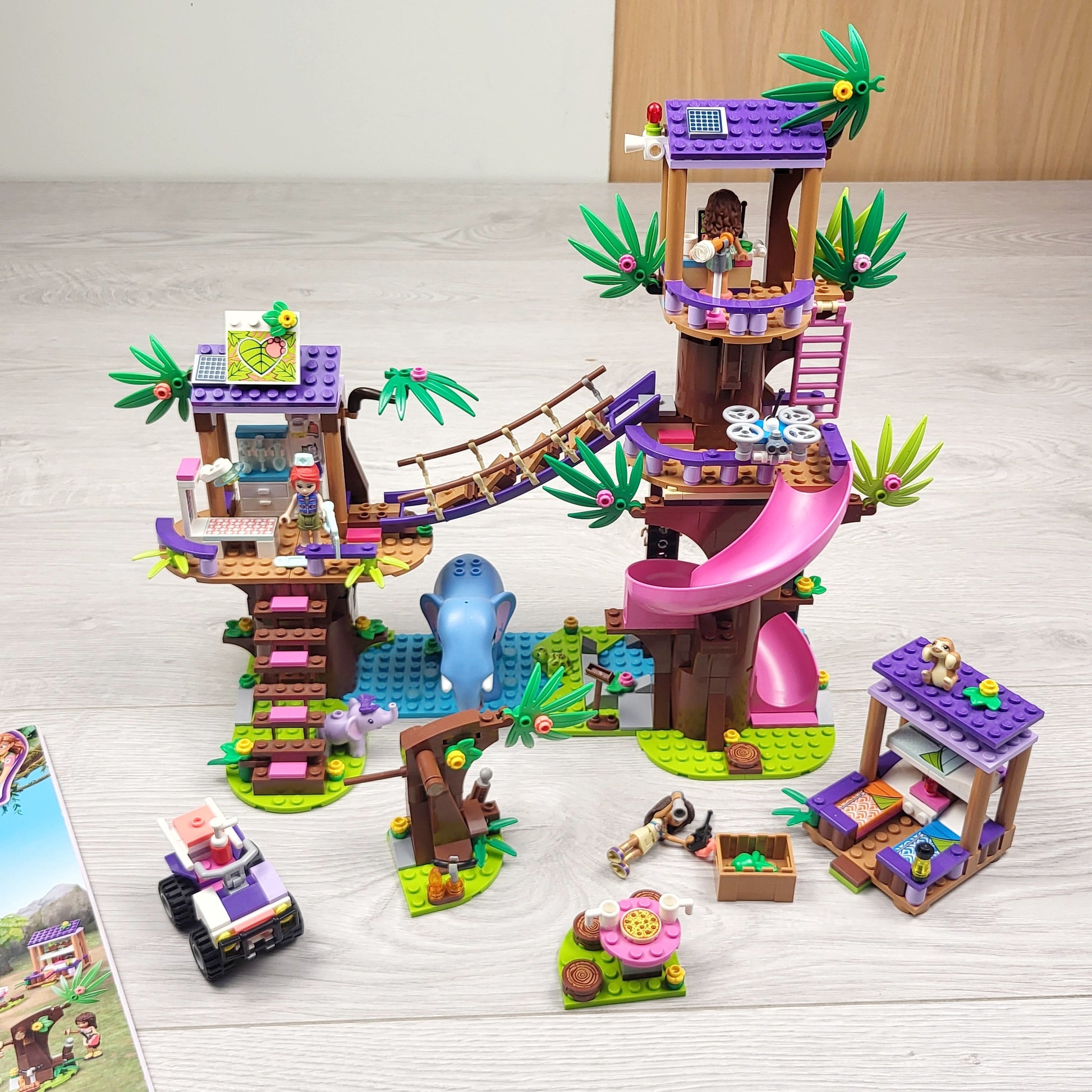 ZPXT3 - Base de sauvetage dans la jungle LEGO Friends.