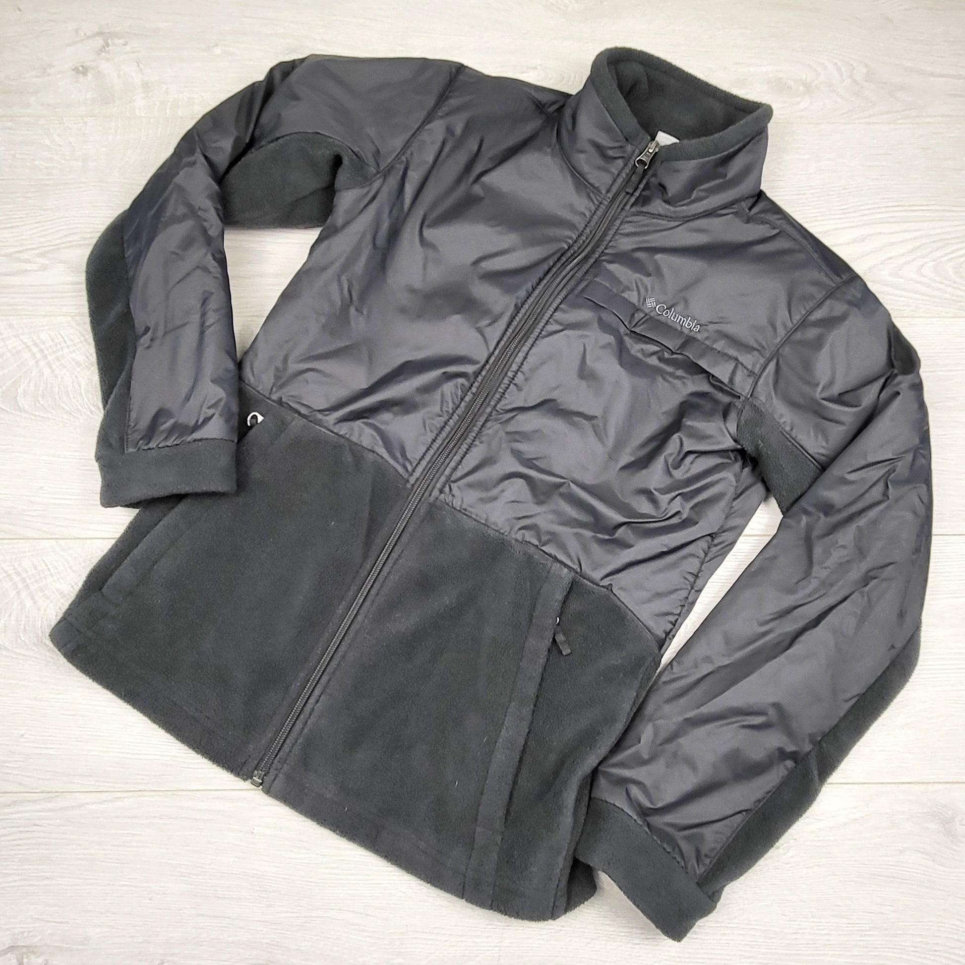 PS03 - Veste imperméable Columbia grise avec détails en polaire. Taille 14/16