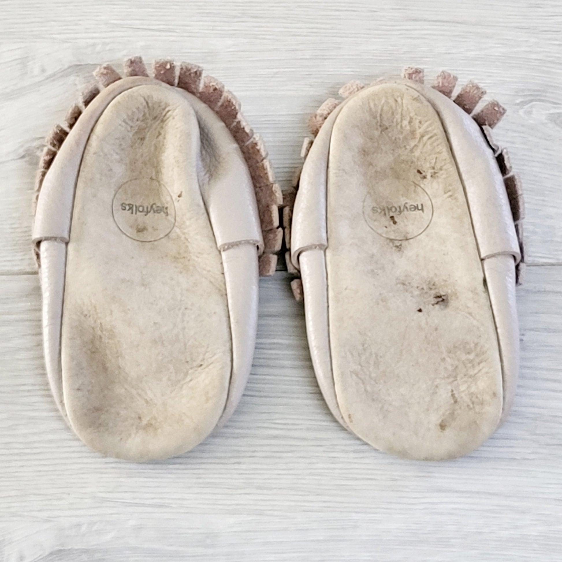 TBOW1 - Chaussures Heyfolks en cuir beige à semelles souples. Pointure 5 🍁