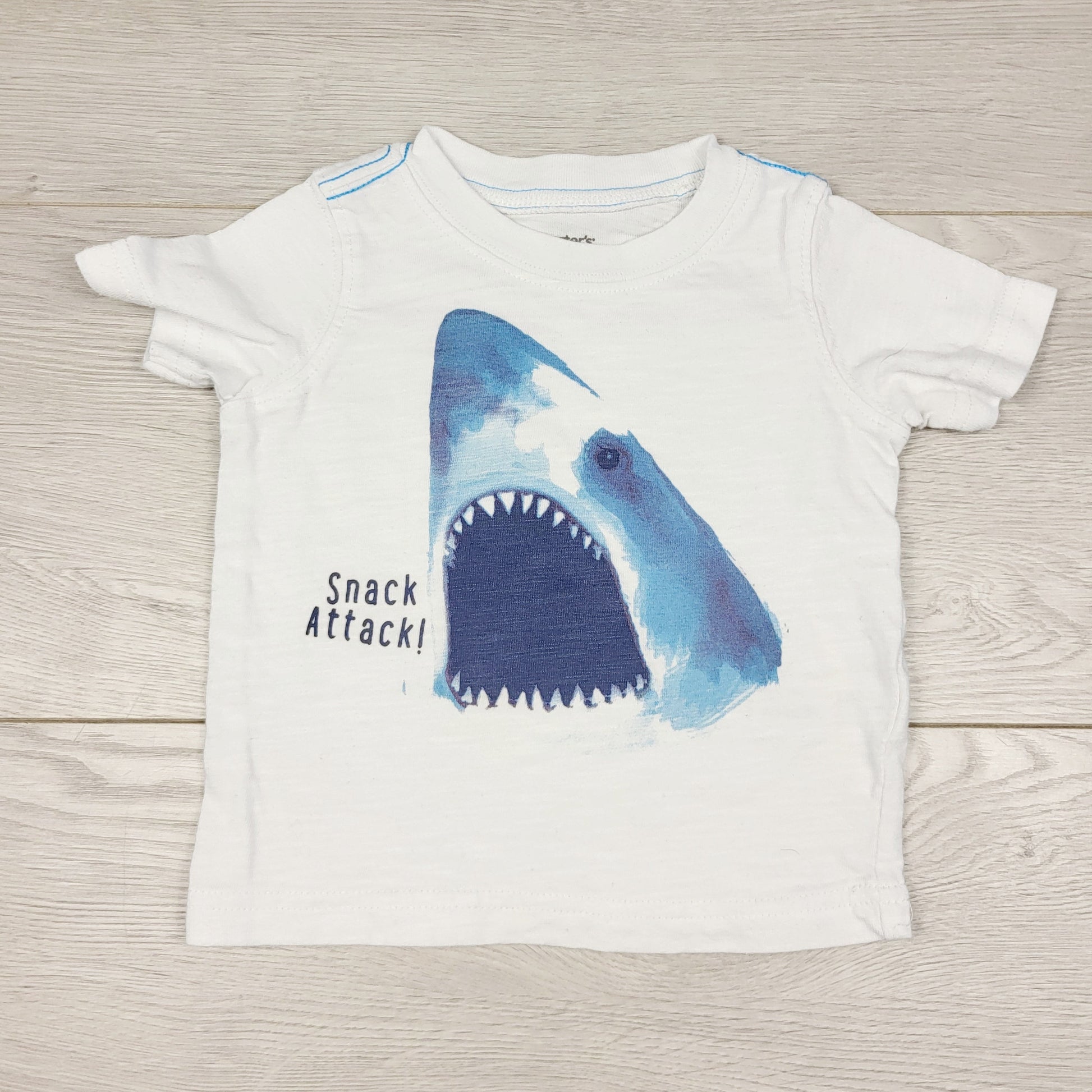 TBOW2 - T-shirt gris Carters avec motif requin. Taille 6 mois
