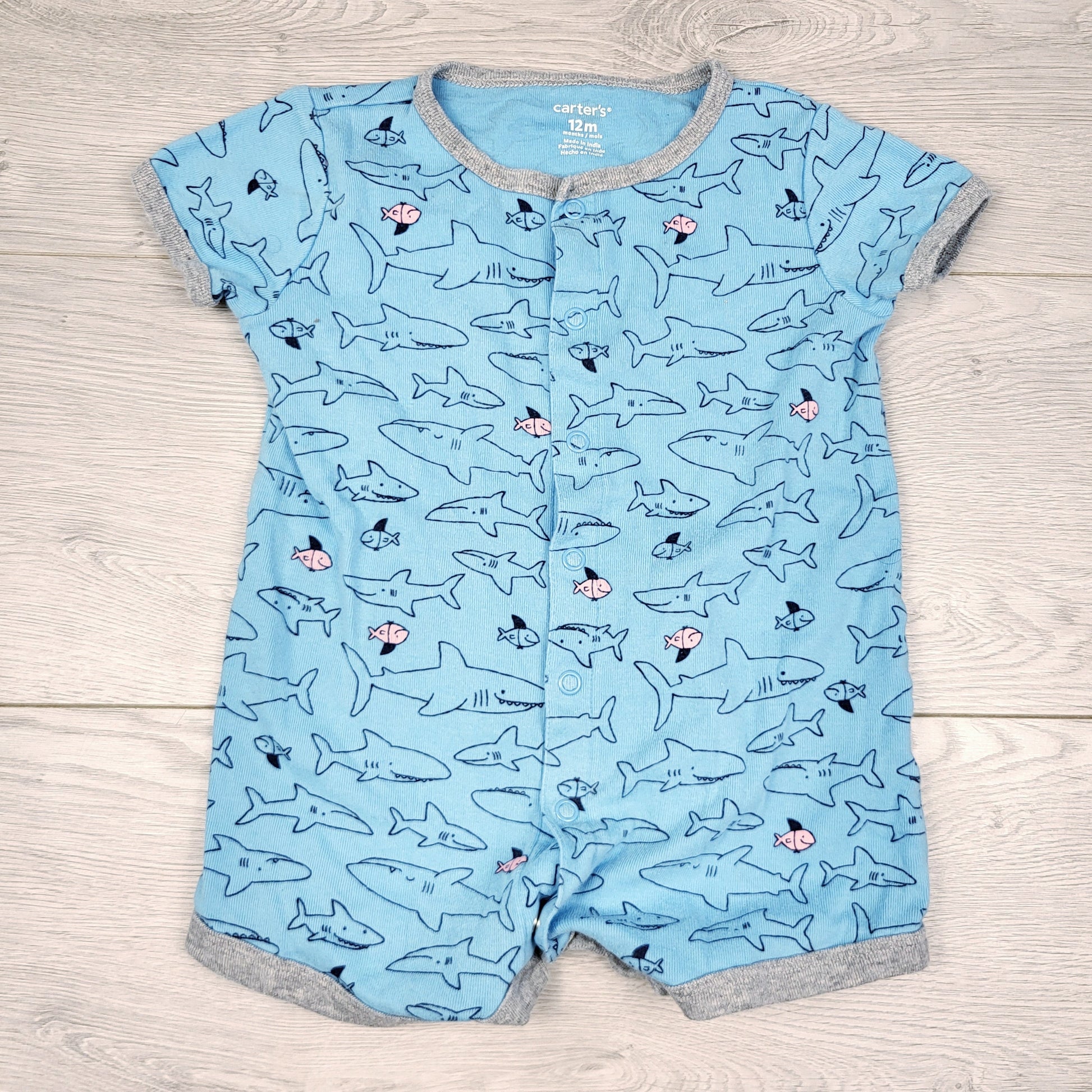 TBOW2 - Barboteuse Carters en coton bleu à motif requins. Taille 12 mois
