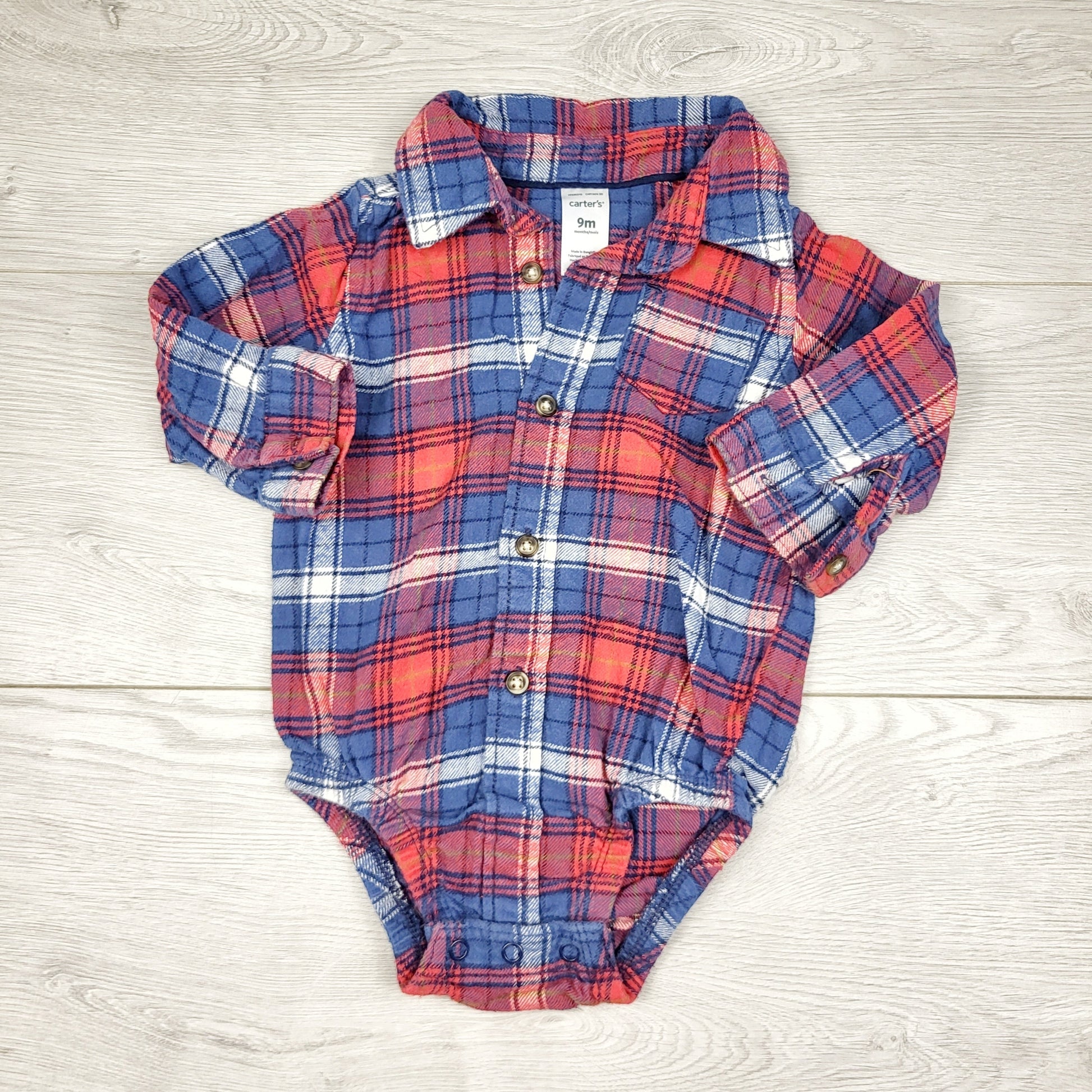 TBOW2 - Body Carters en flanelle à carreaux rouges et bleus. Taille 9 mois.