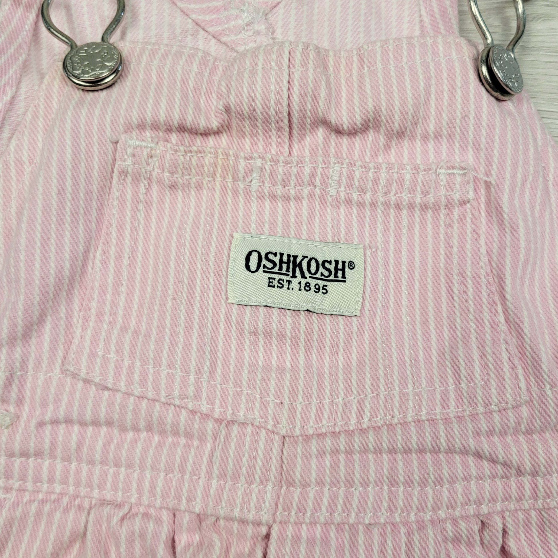 DMKY2 - Salopette en jean OshKosh rose vintage à fines rayures. Taille 3-6 mois
