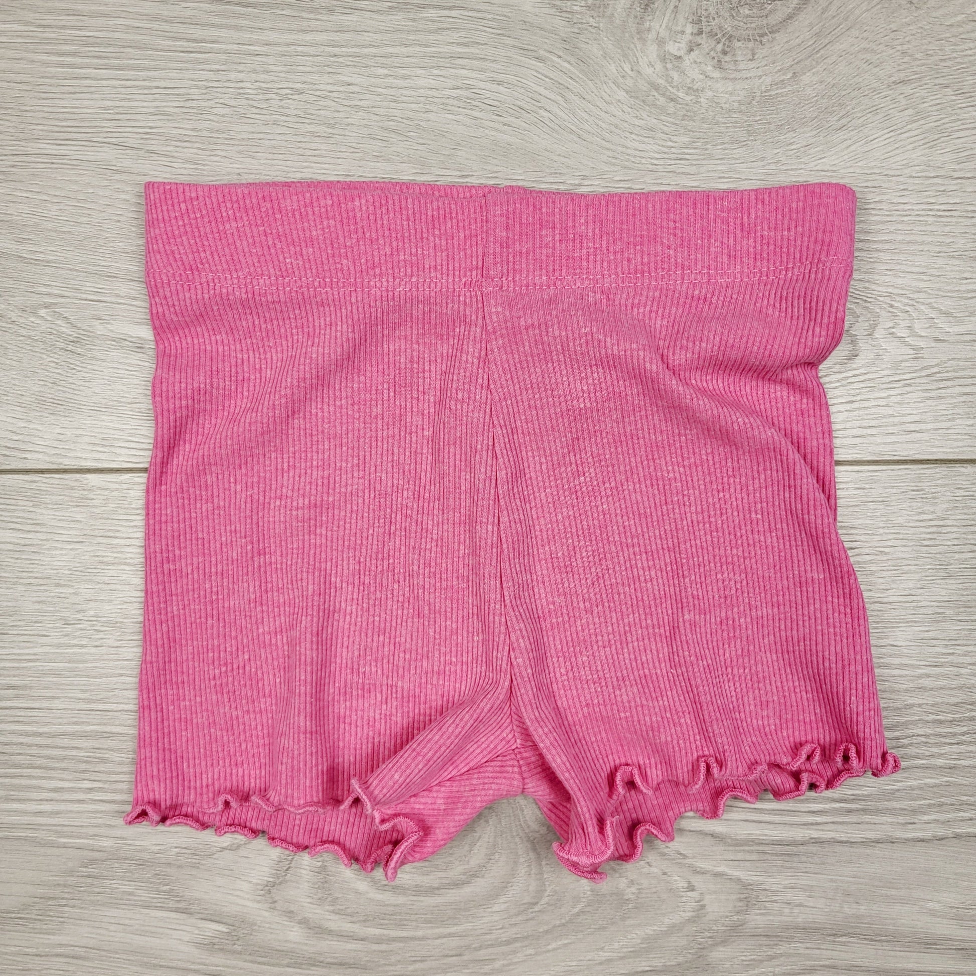 DMKY2 - Short côtelé rose George. Taille 12-18 mois