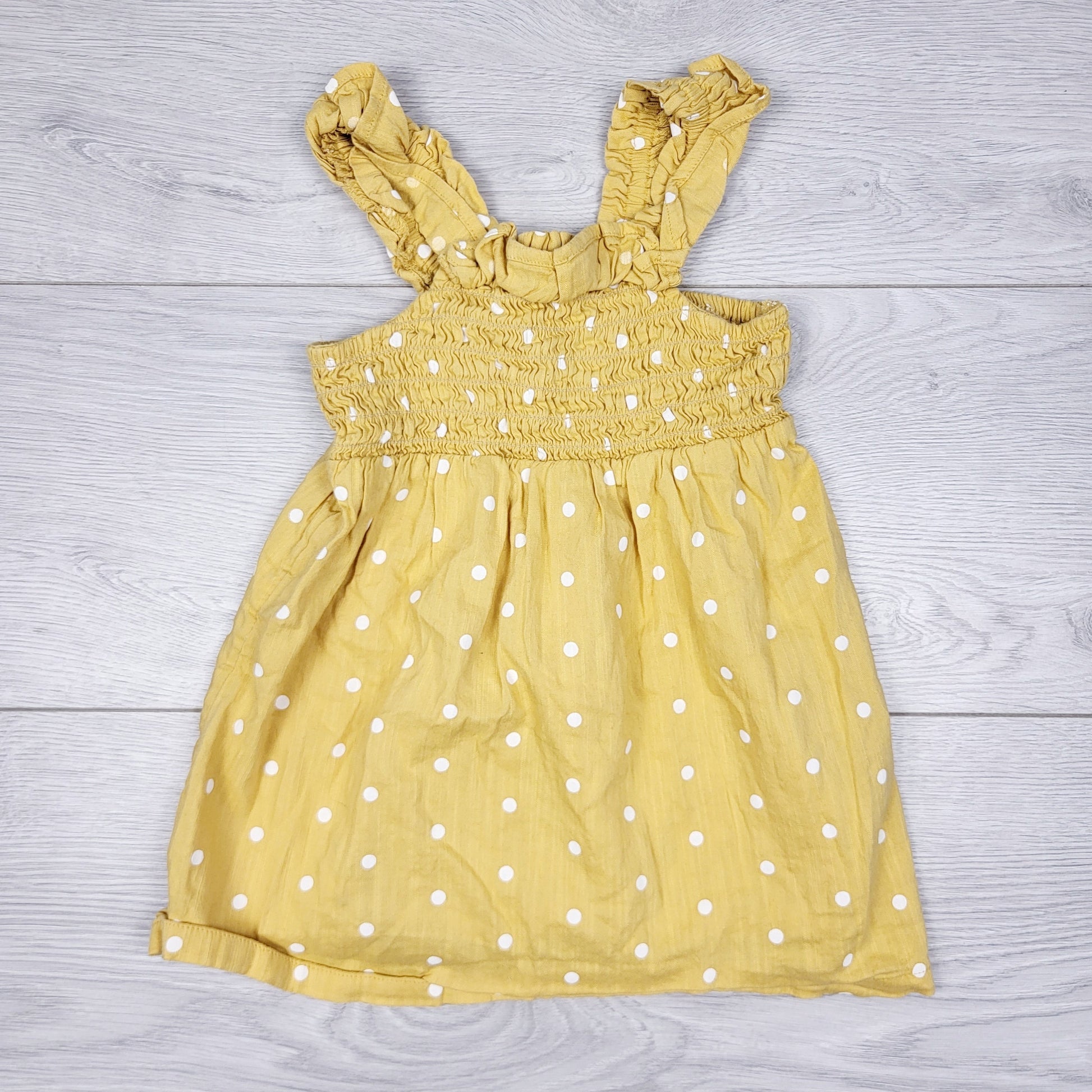 DMKY2 - Robe sans manches à pois jaunes Old Navy. Taille 12-18 mois