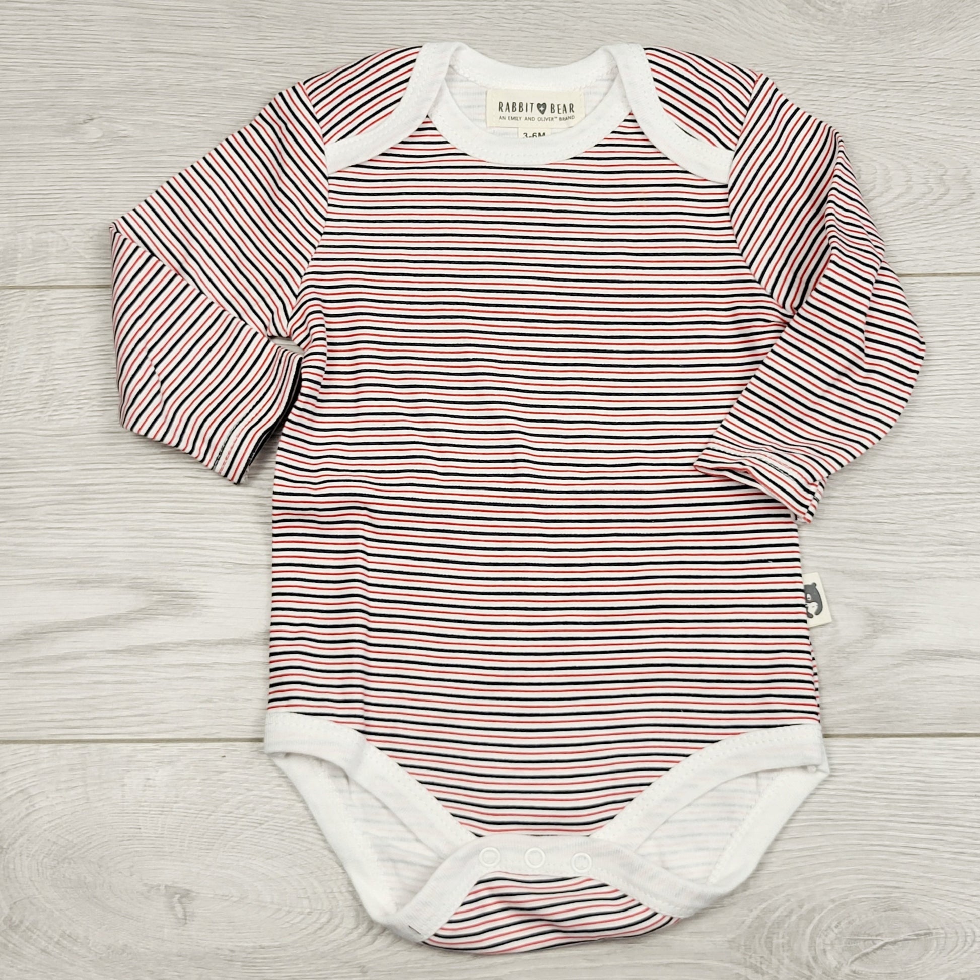 DMKY3 - Body rayé rouge et bleu marine Lapin et Ours. Taille 3-6 mois