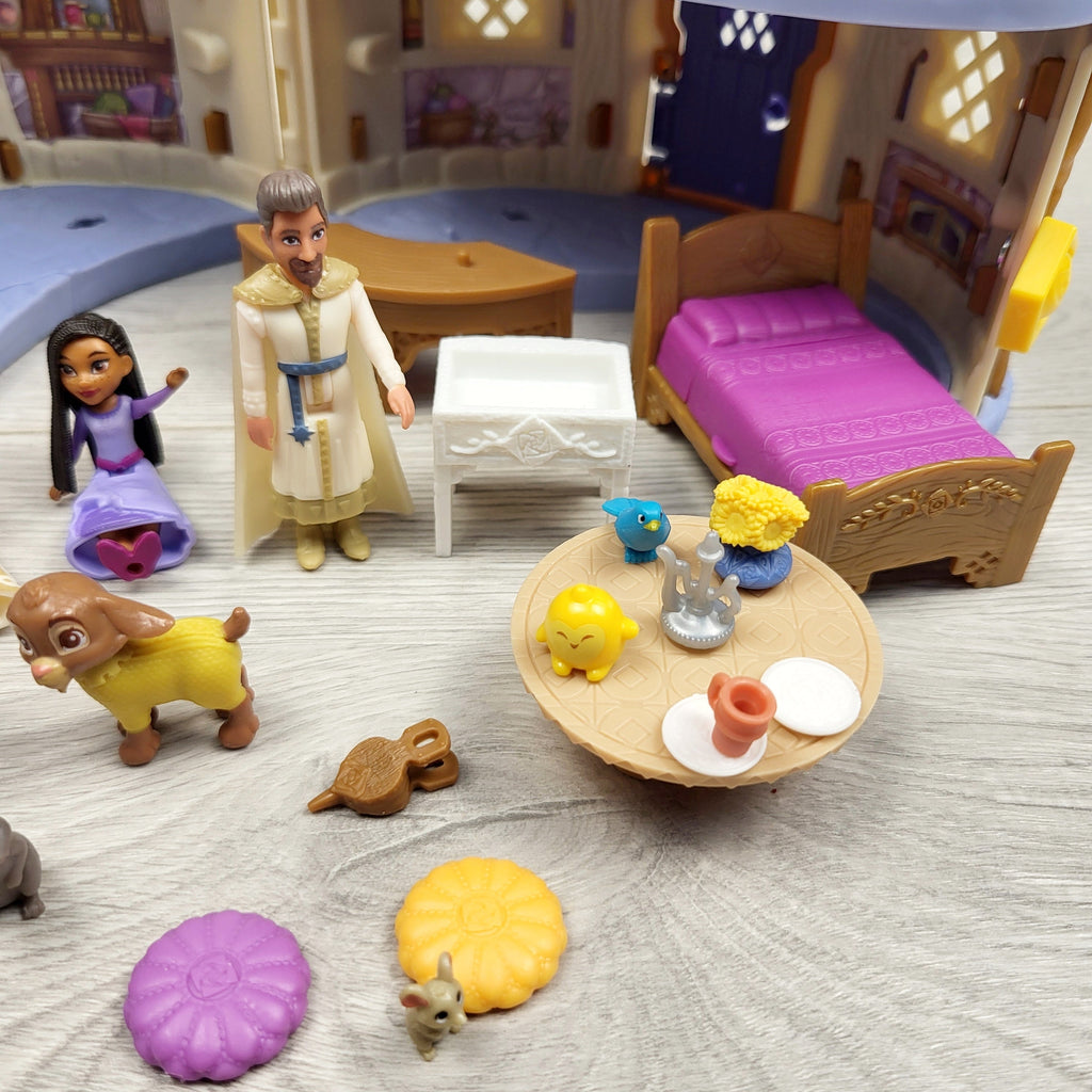 KTBL2 - Disney's Wish Cottage Home Playset