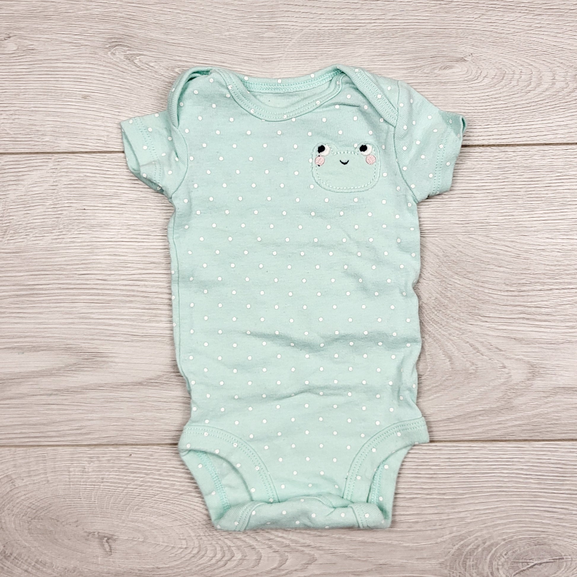 ECRS1 - Body Carters turquoise à pois et motif grenouille. Taille nouveau-né.