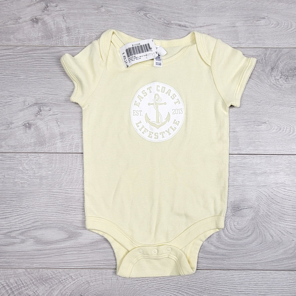 DMKY4 - NOUVEAU - Body jaune « East Coast Lifestyle ». Taille 18-24 mois 🍁