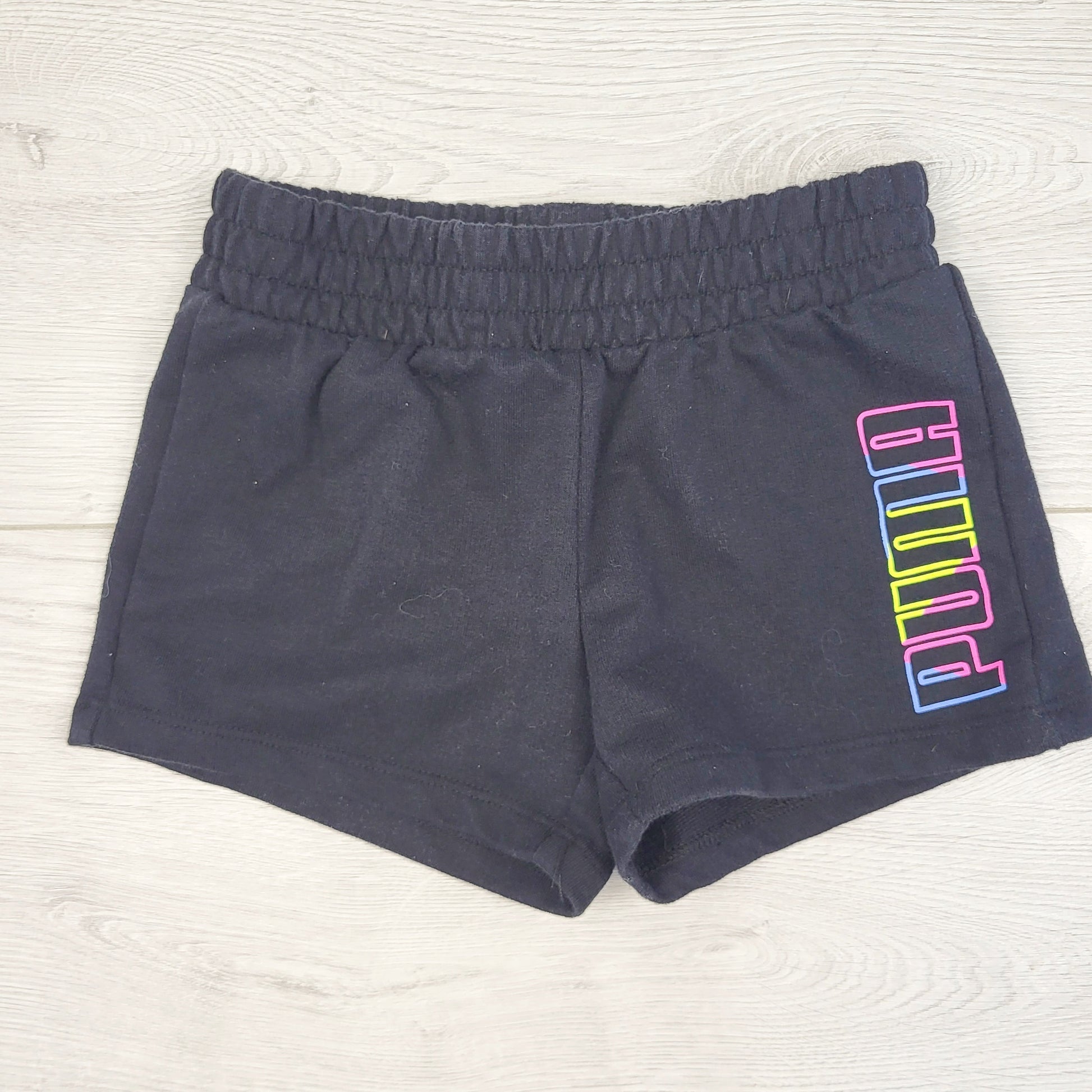 PBRQ1 - Short Puma en coton noir. Taille 3T