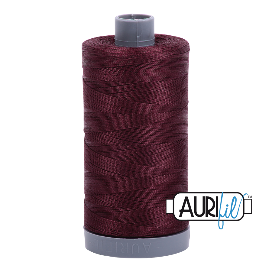 Fil Aurifil - Vin foncé 2468 - 28wt