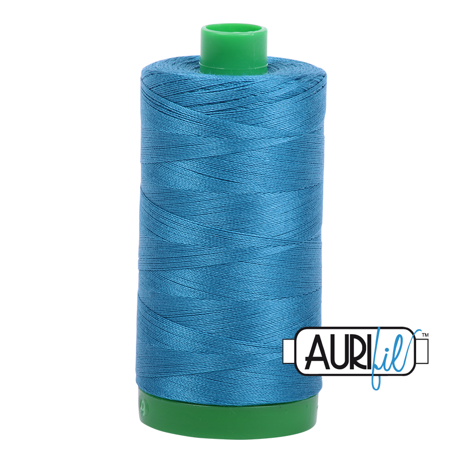 Fil Aurifil – Bleu sarcelle moyen 1125 – 40 %