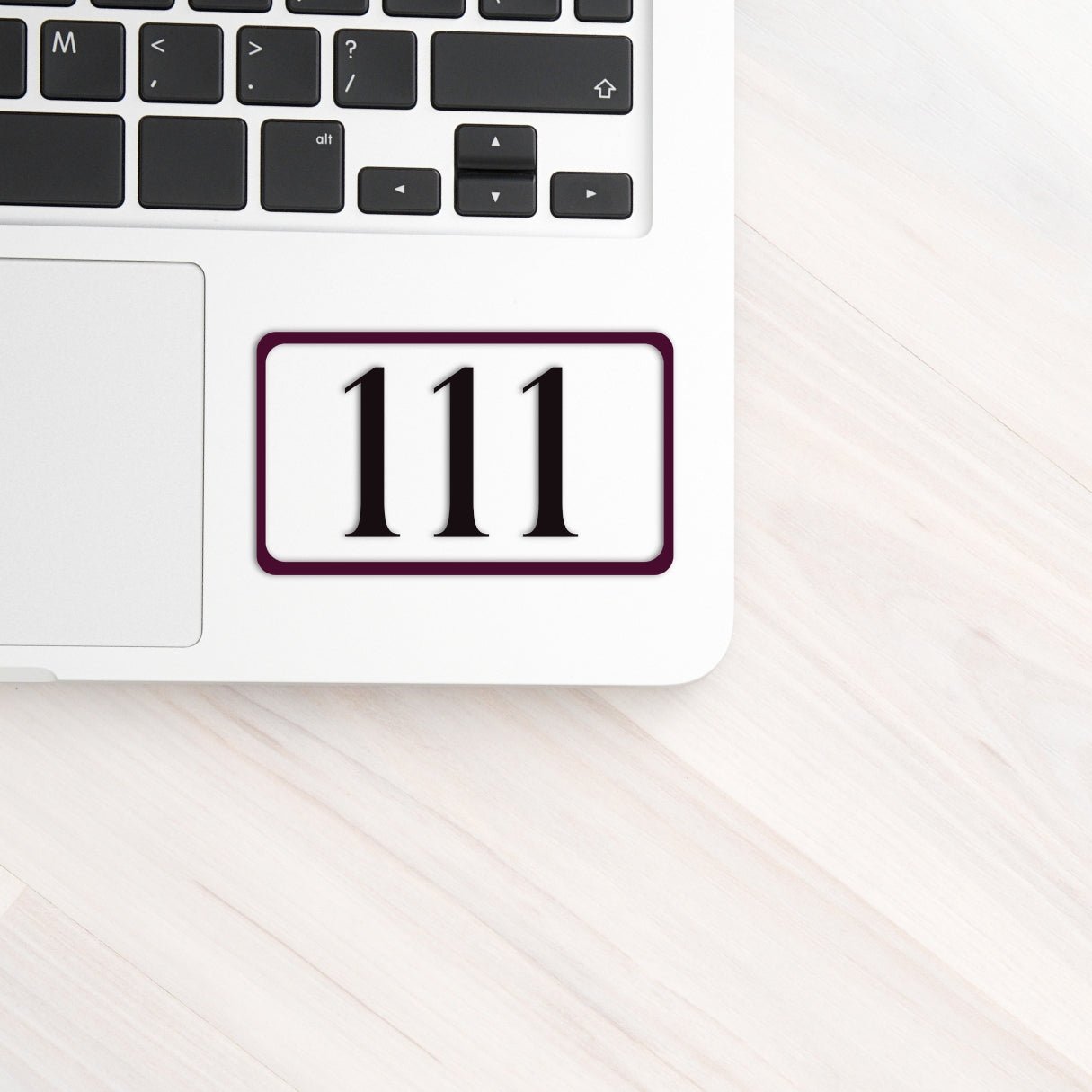 Autocollant 111